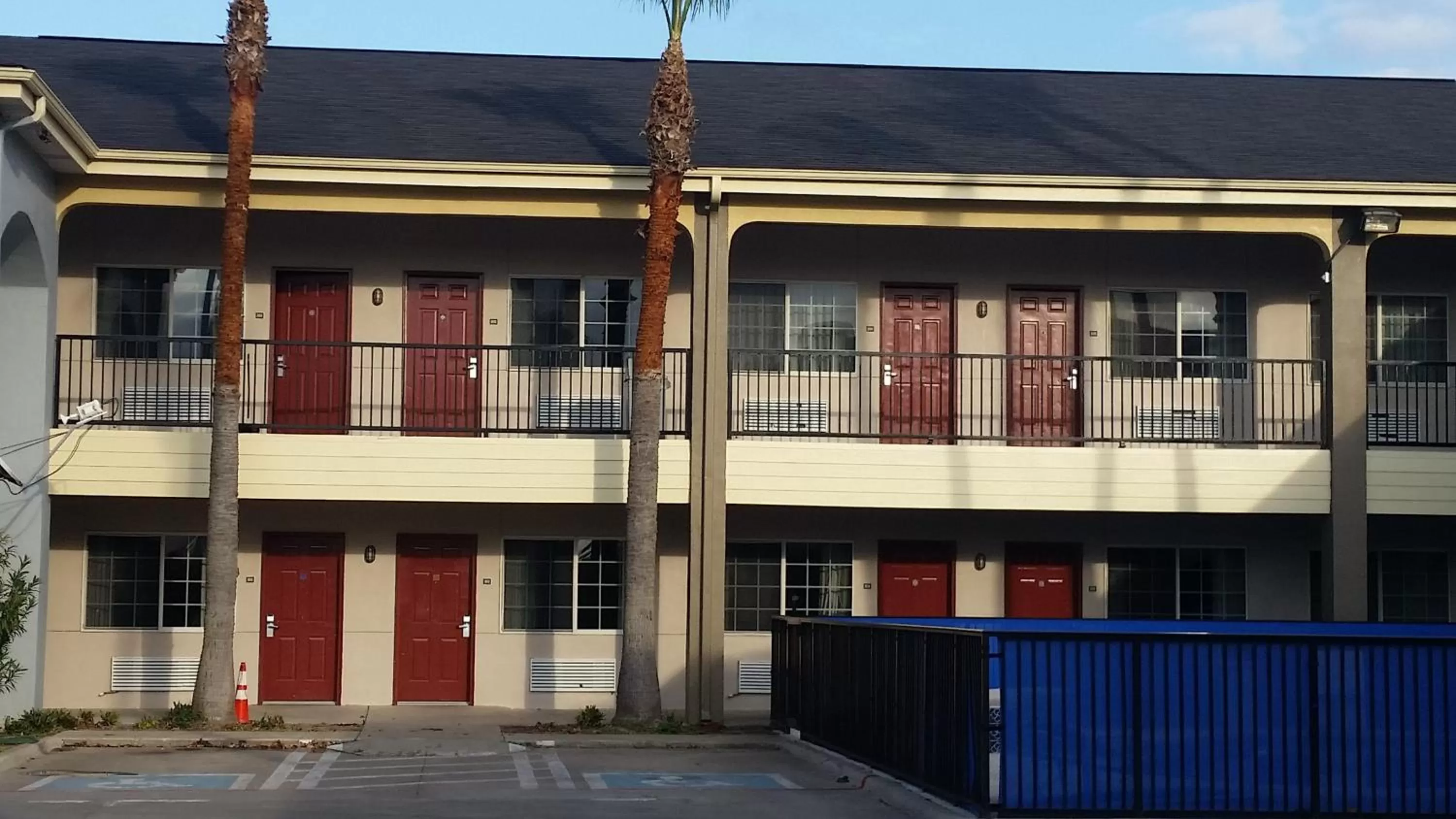 Property building in Texas Inn Downtown McAllen