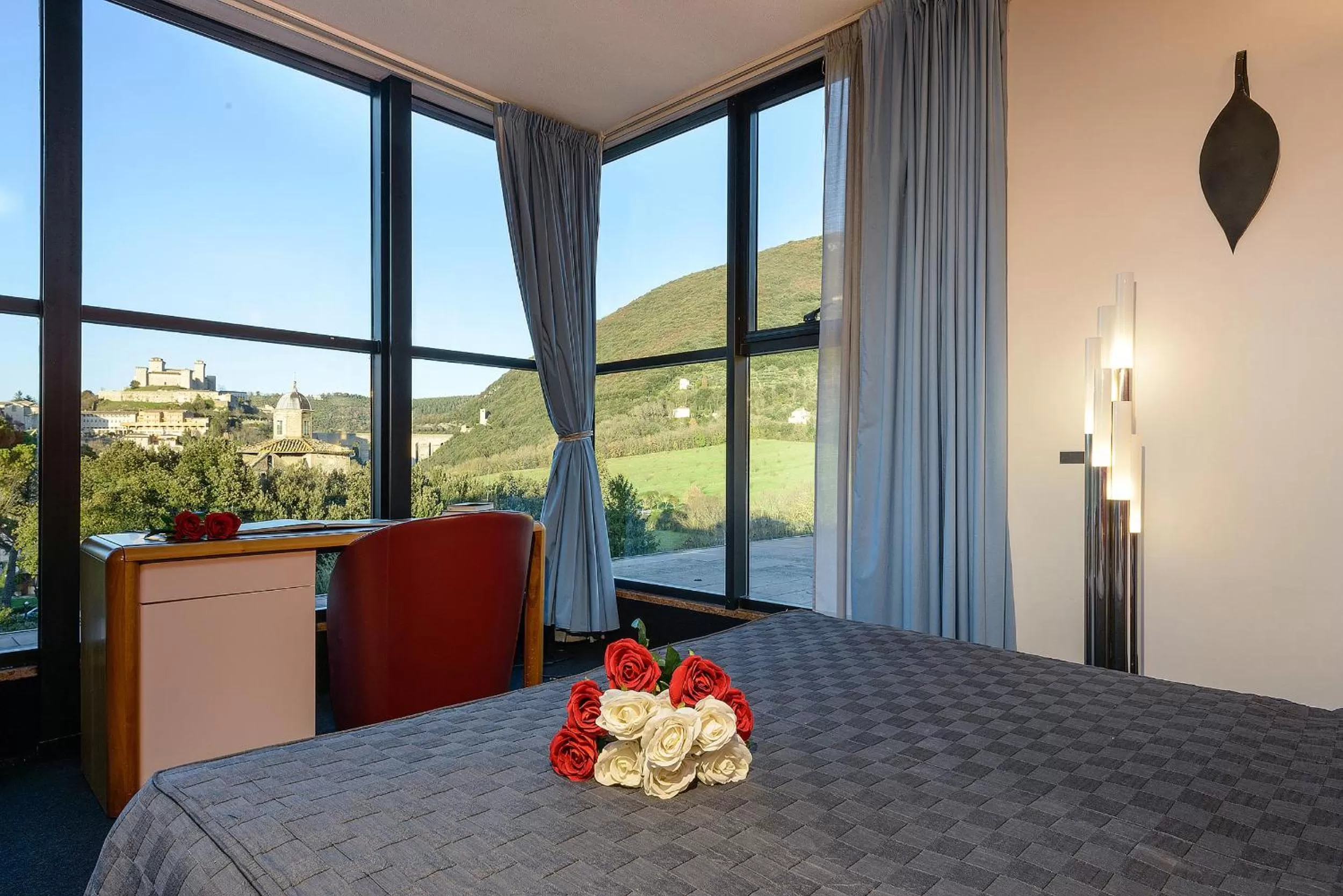 View (from property/room), Bed in Albornoz Palace Hotel