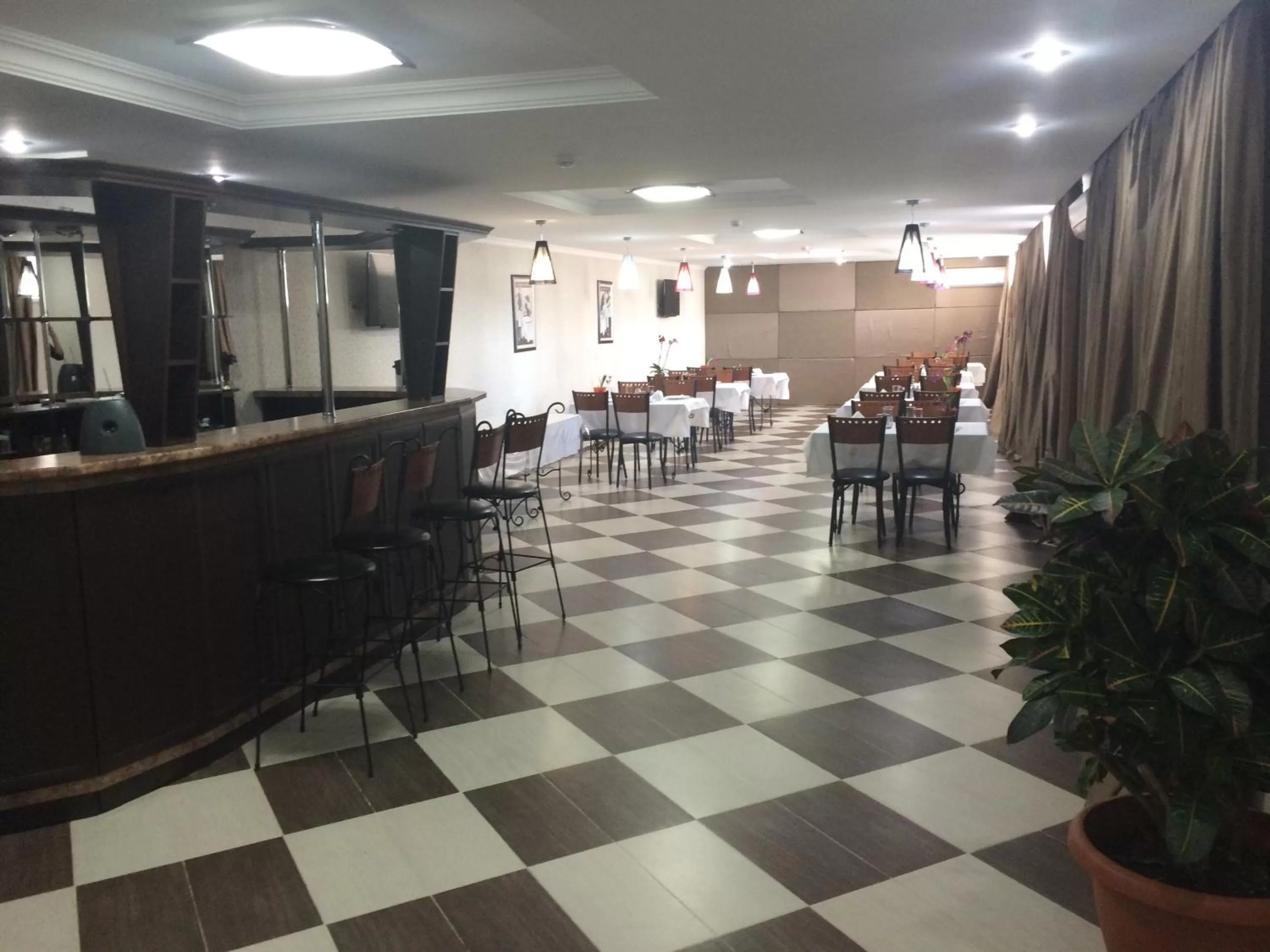 Restaurant/places to eat, Lobby/Reception in Hotel Laeti-Zhaiyk