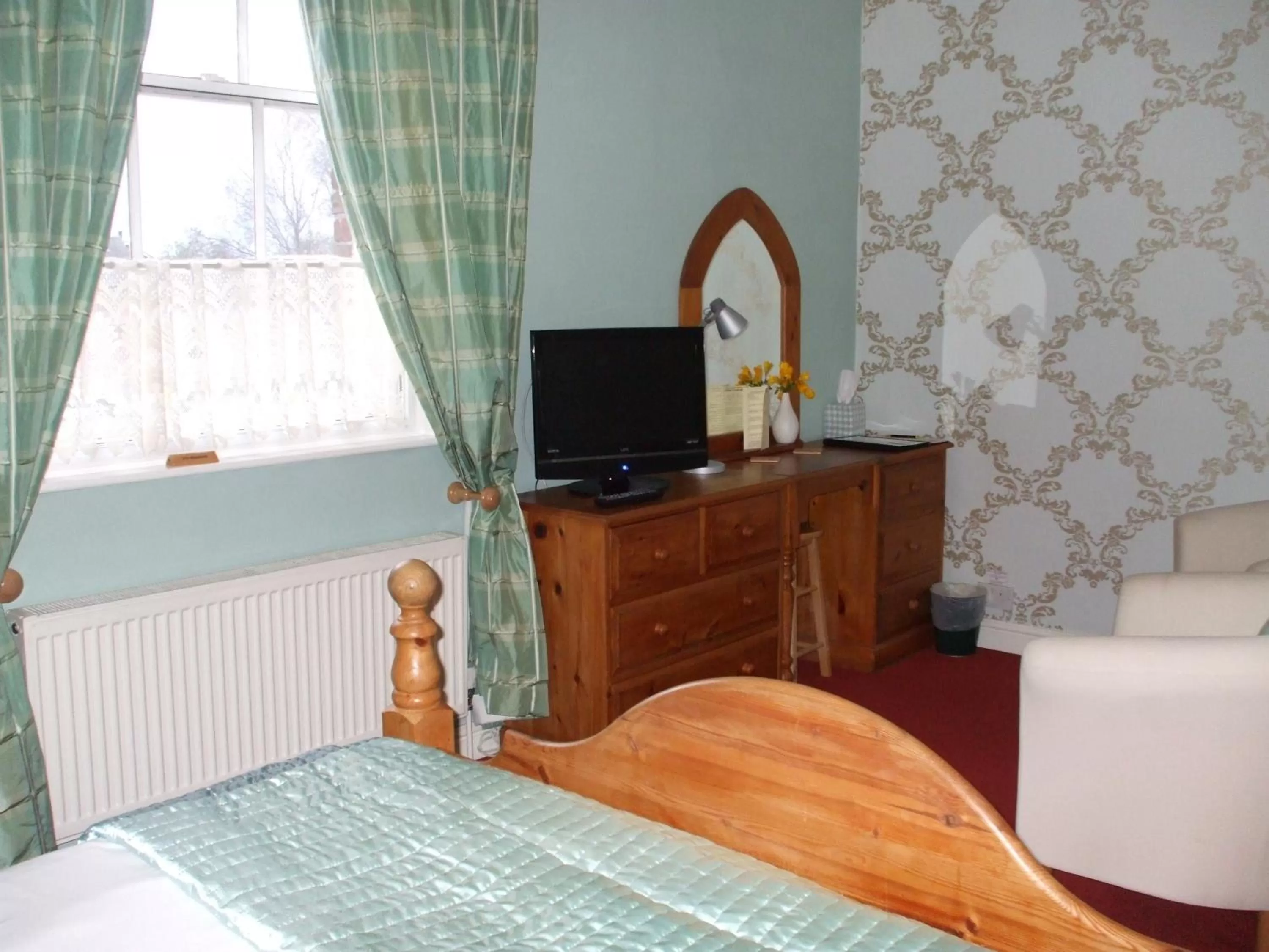 Seating area, TV/Entertainment Center in Ternhill Farm House - 5 Star Guest Accommodation with optional award winning breakfast