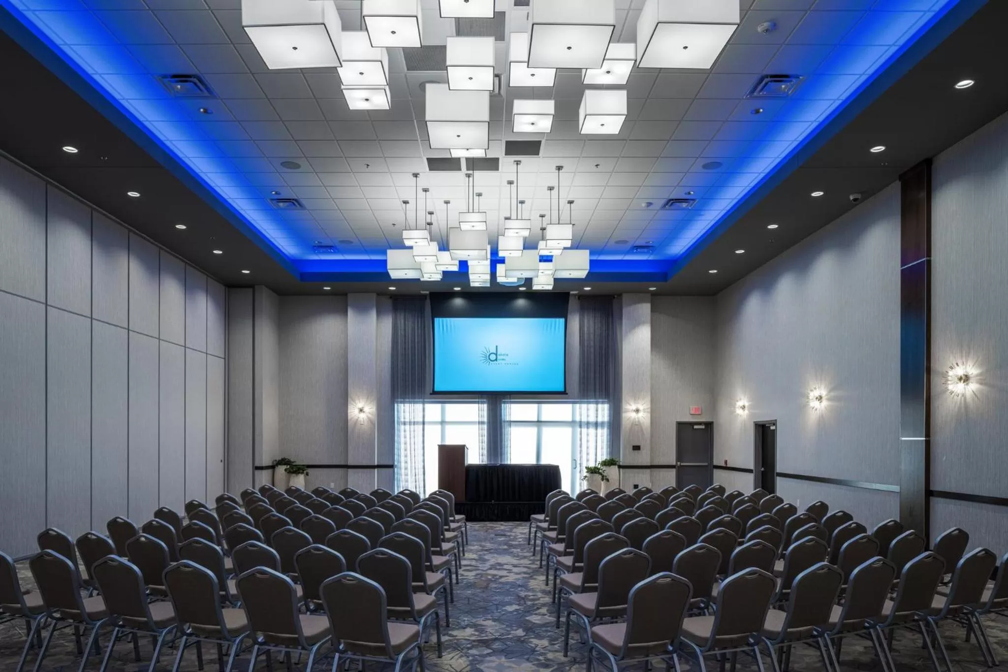 Meeting/conference room in Holiday Inn Express & Suites Sioux City North - Event Center by IHG