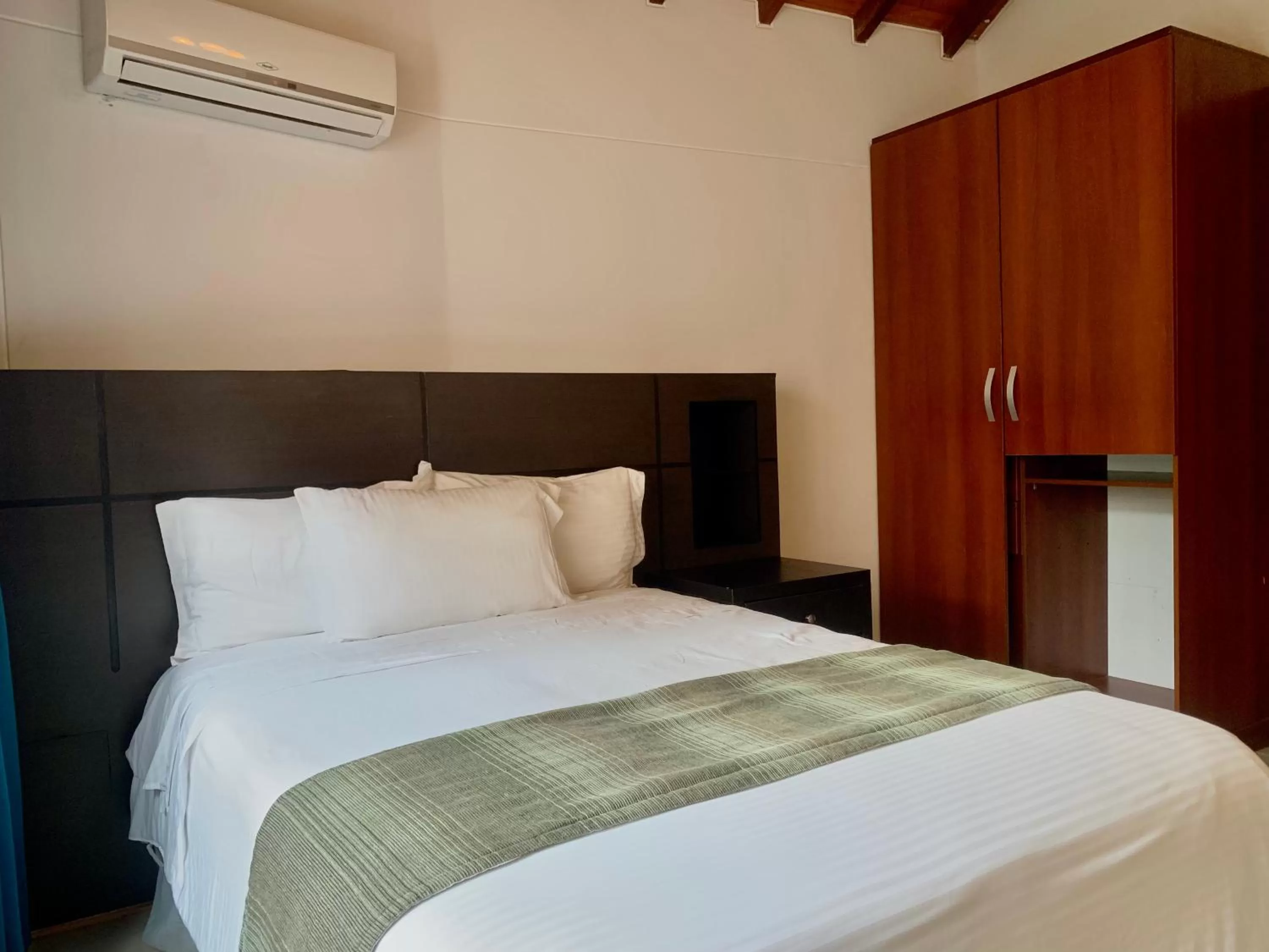 Bedroom, Bed in Hotel Serenity Suites Casa Boutique