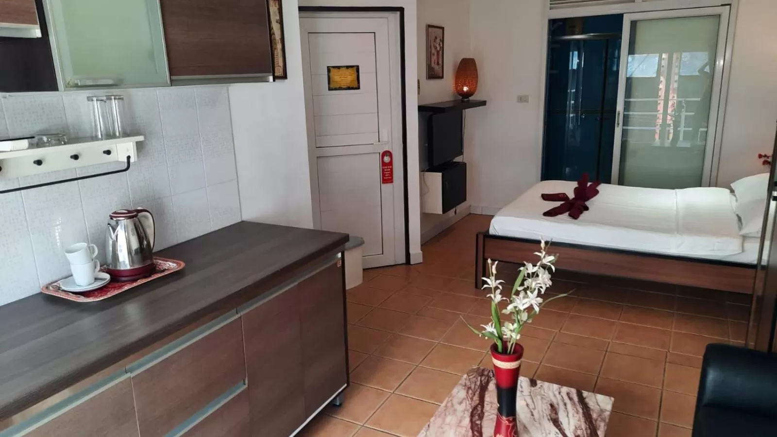 Photo of the whole room, Kitchen/Kitchenette in Swiss Food Restaurant and room for rent