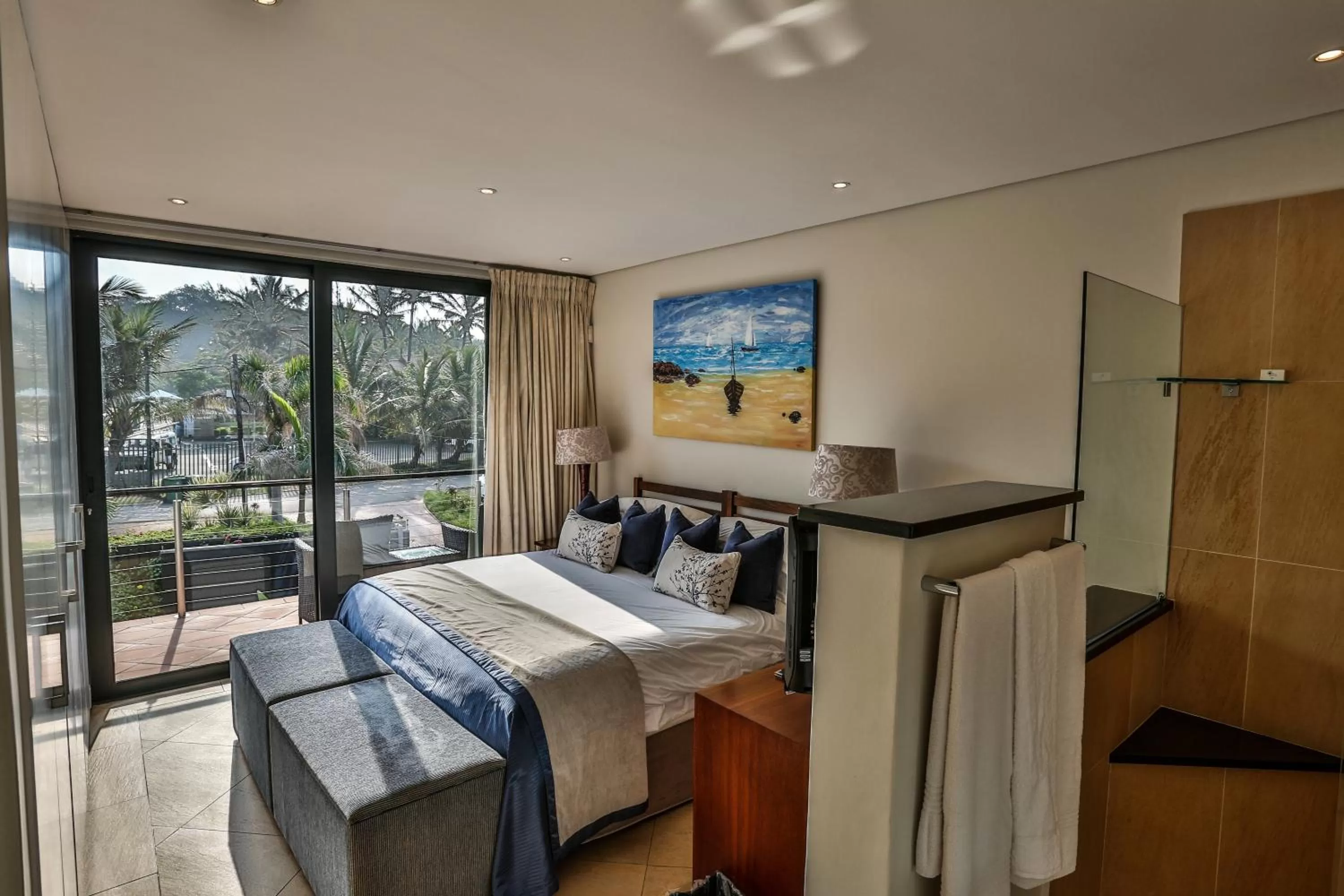 Bedroom, Bed in Canelands Beach Club