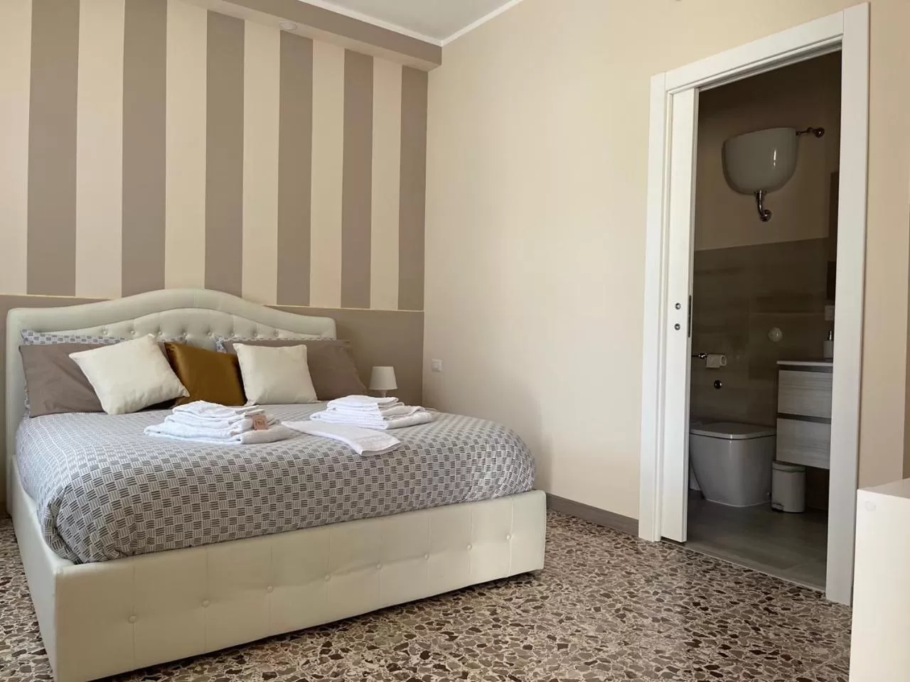 Bed in B&B Domus D'Italia
