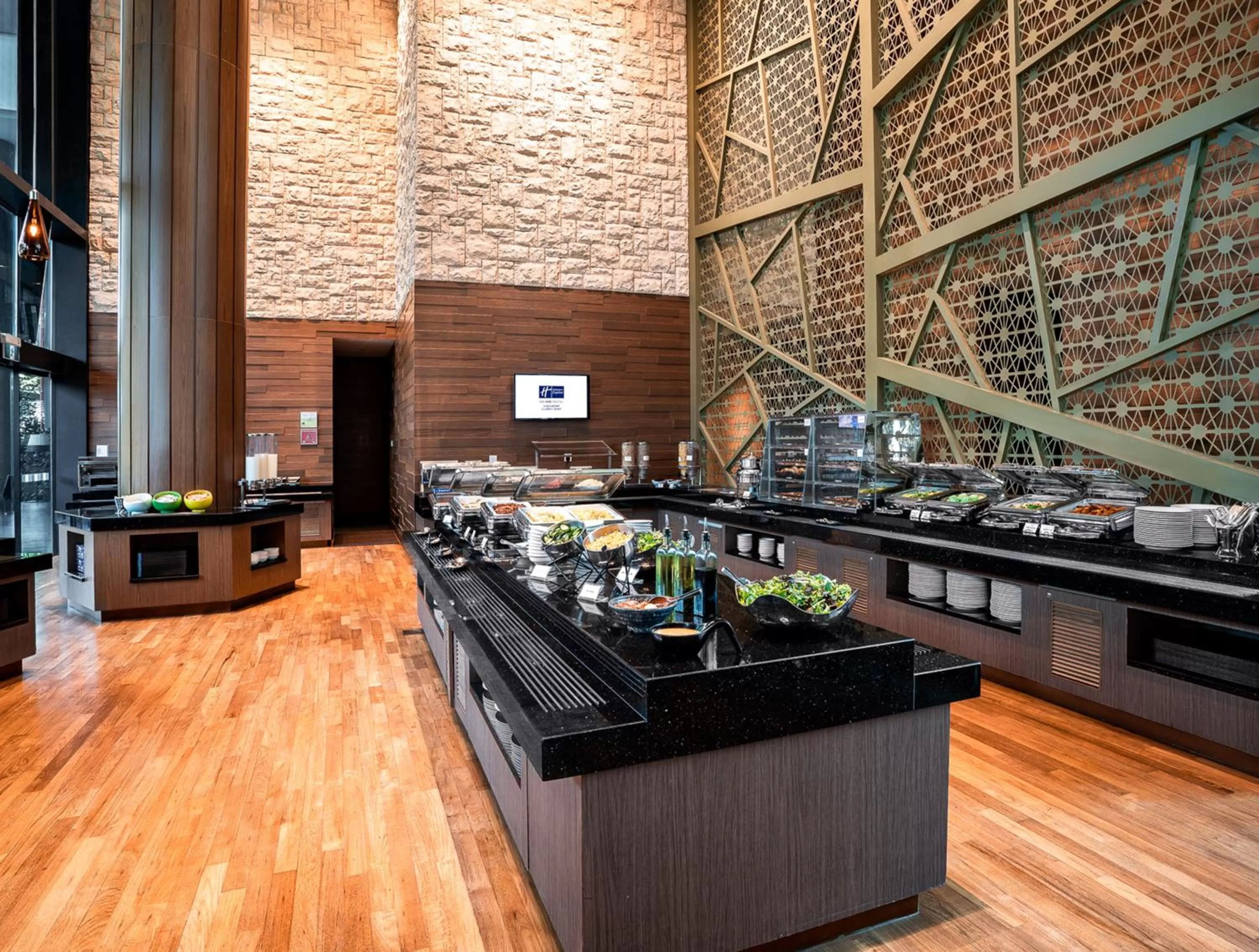 Breakfast in Holiday Inn Express Singapore Clarke Quay by IHG