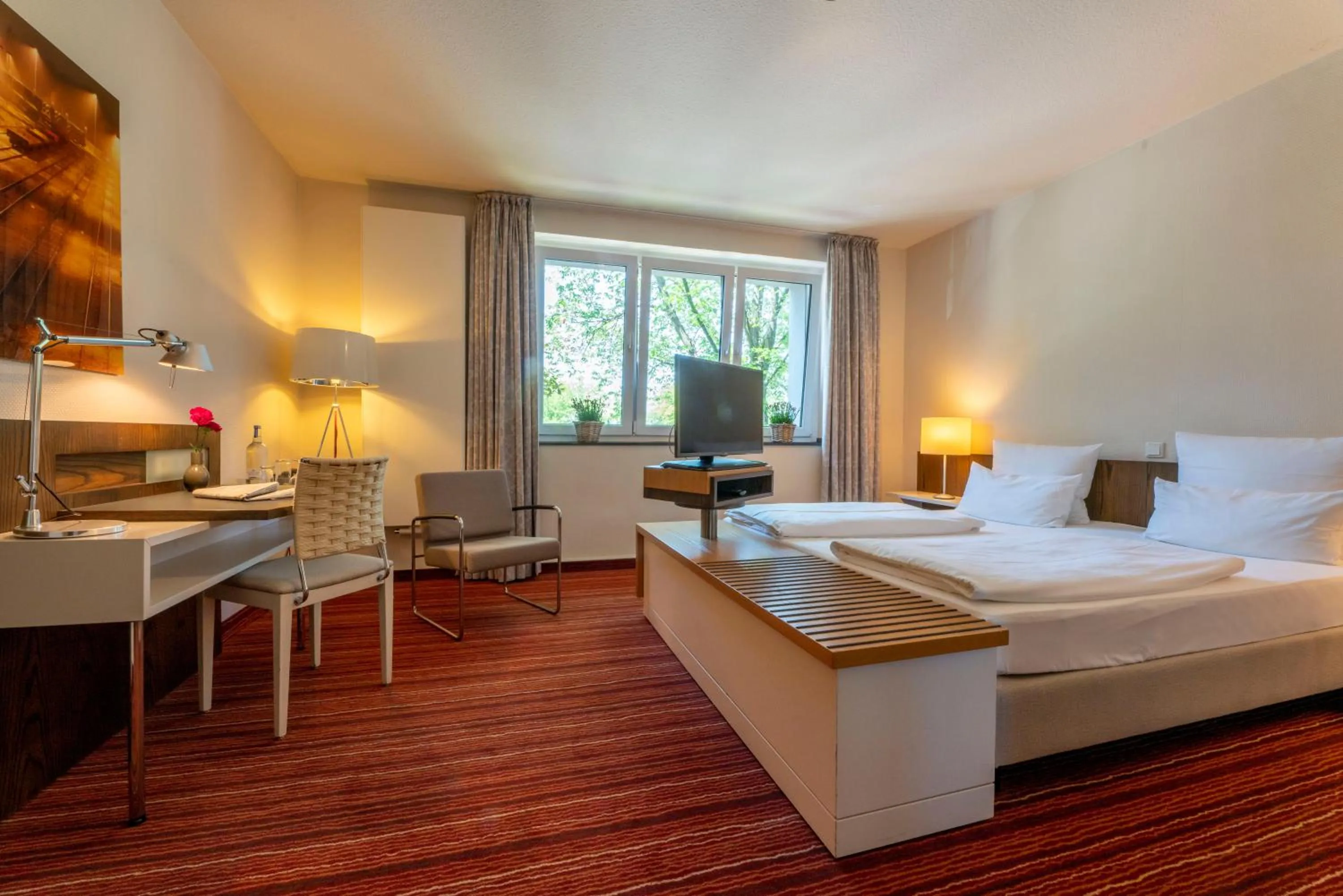 Photo of the whole room, Bed in Hotel An der Gruga