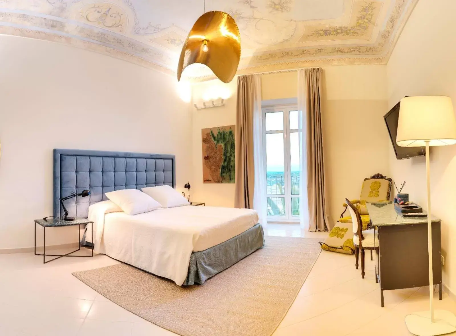 Superior Queen Room in Aria Rooms and Terrace Superior Queen Room in Aria Rooms and Terrace