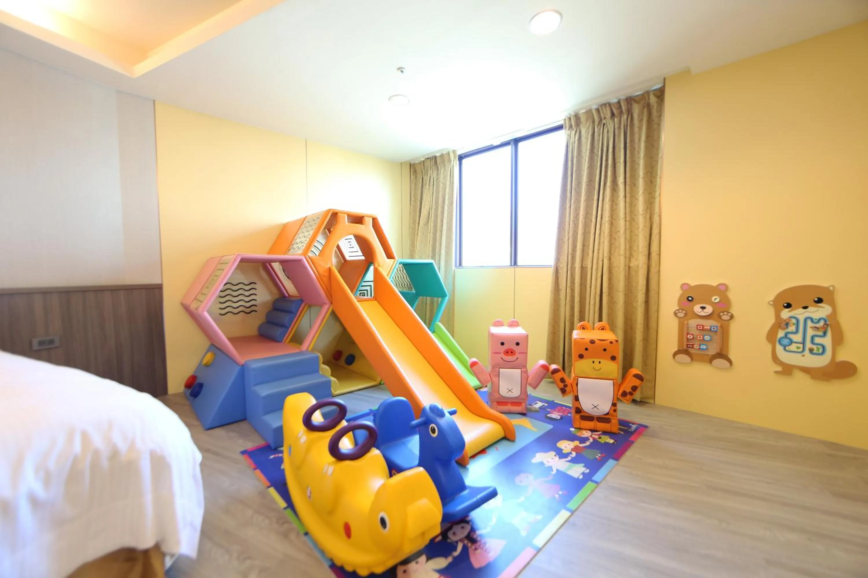 Bed in Grand Earl Hotel