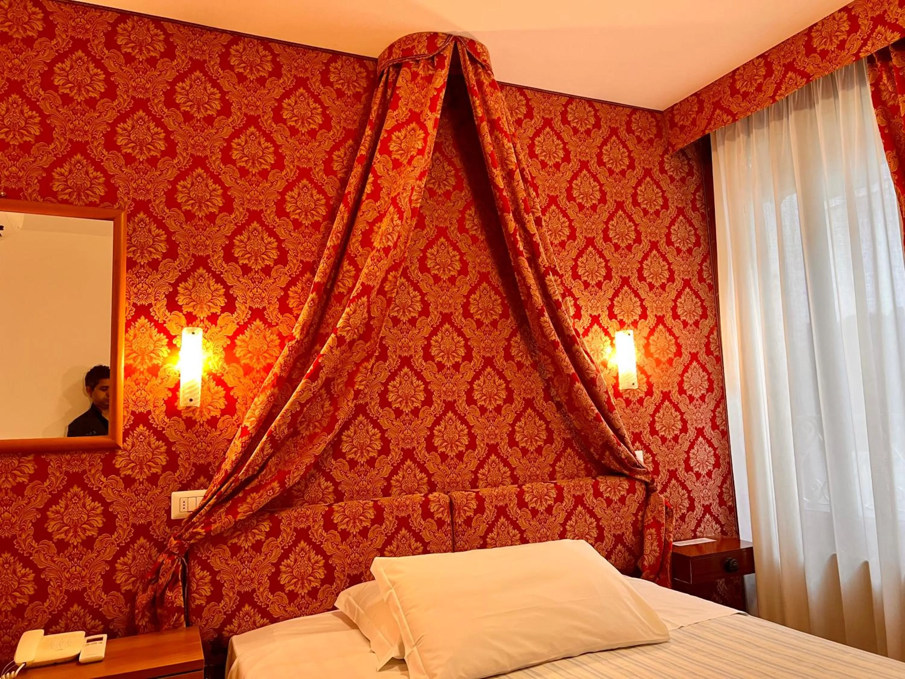 Photo of the whole room, Bed in Hotel Canada