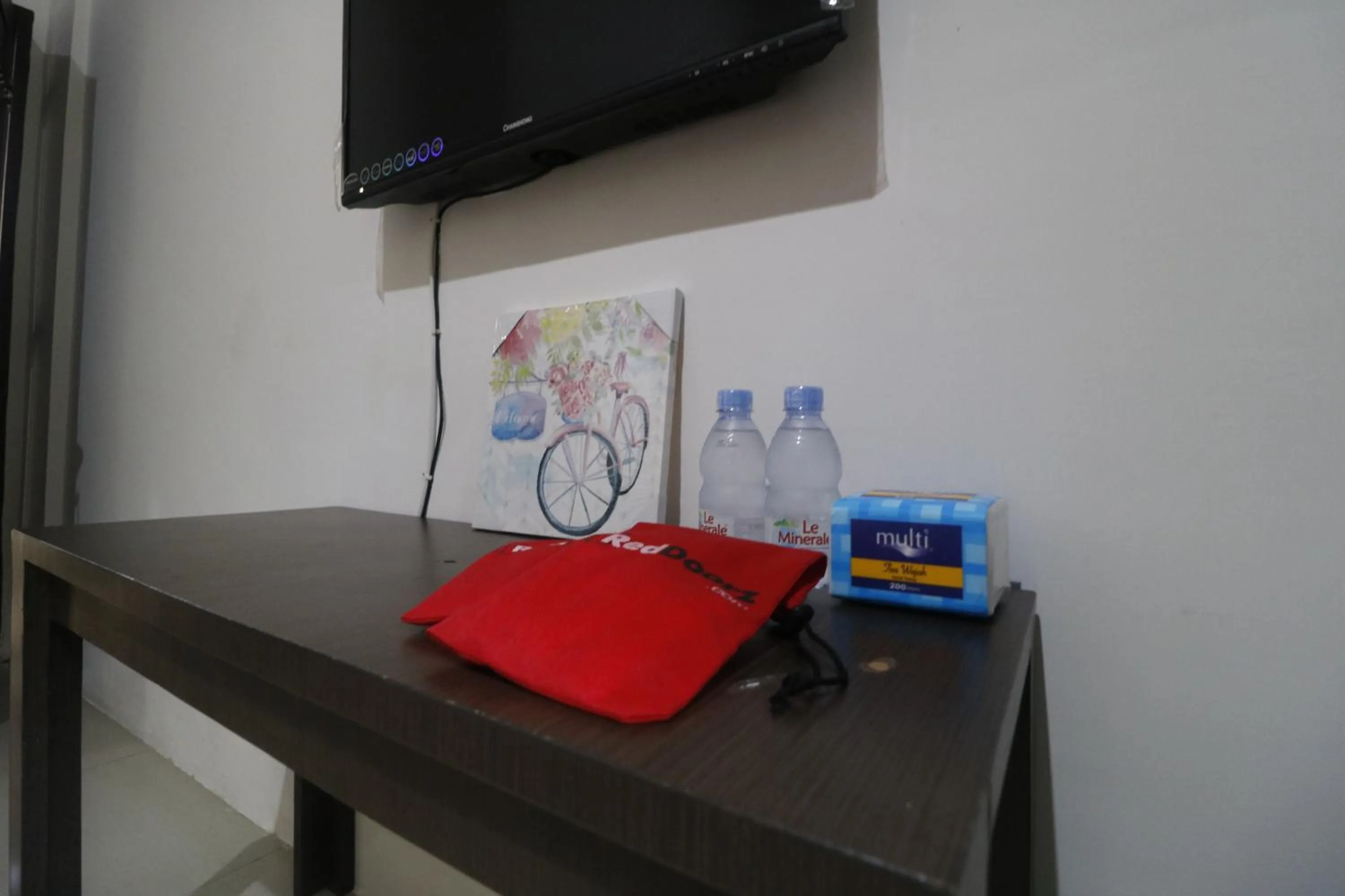 Bedroom in RedDoorz @ Jalan Krakatau Medan