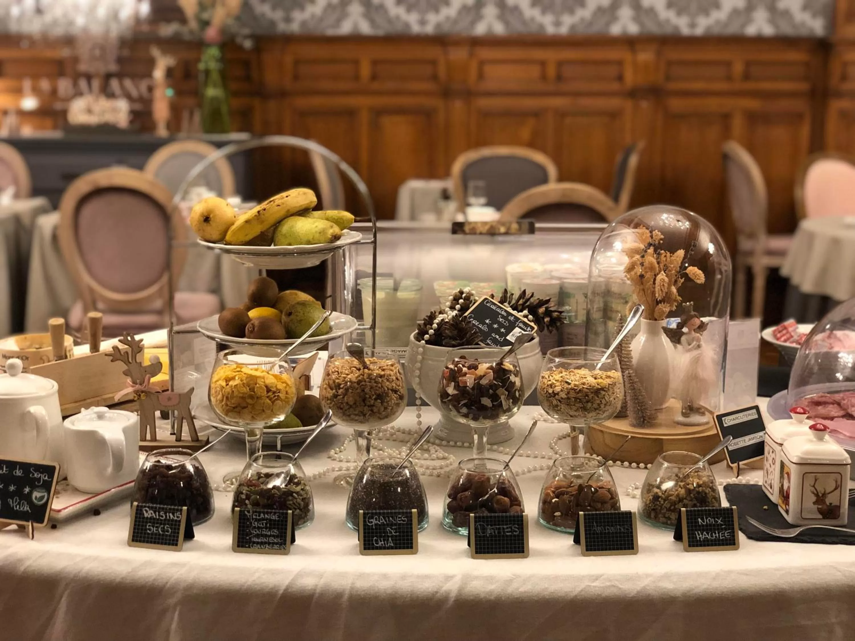 Breakfast in The Originals Boutique, Hôtel de la Balance, Montbéliard