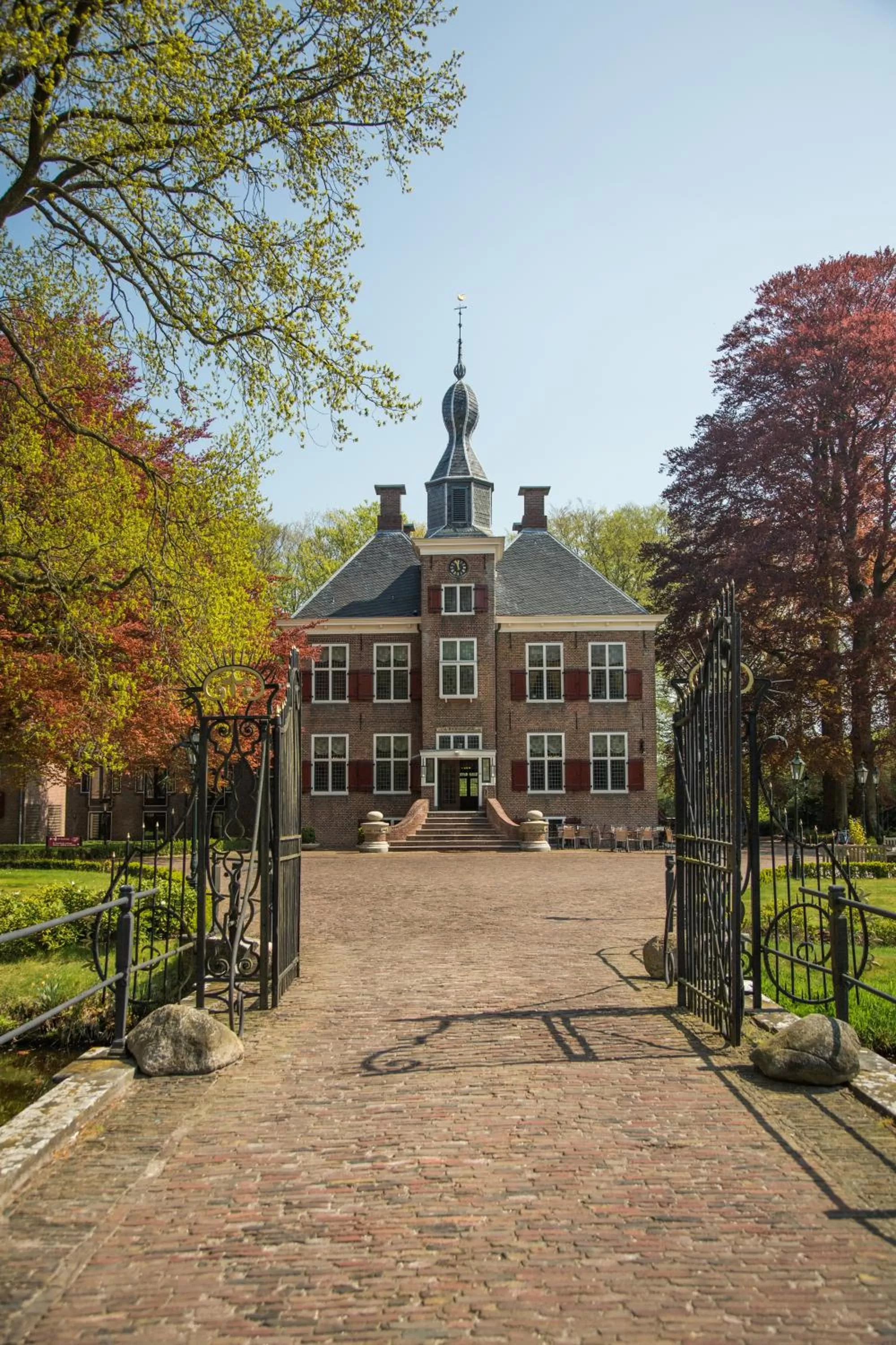Facade/entrance in Hotel Kasteel de Essenburgh