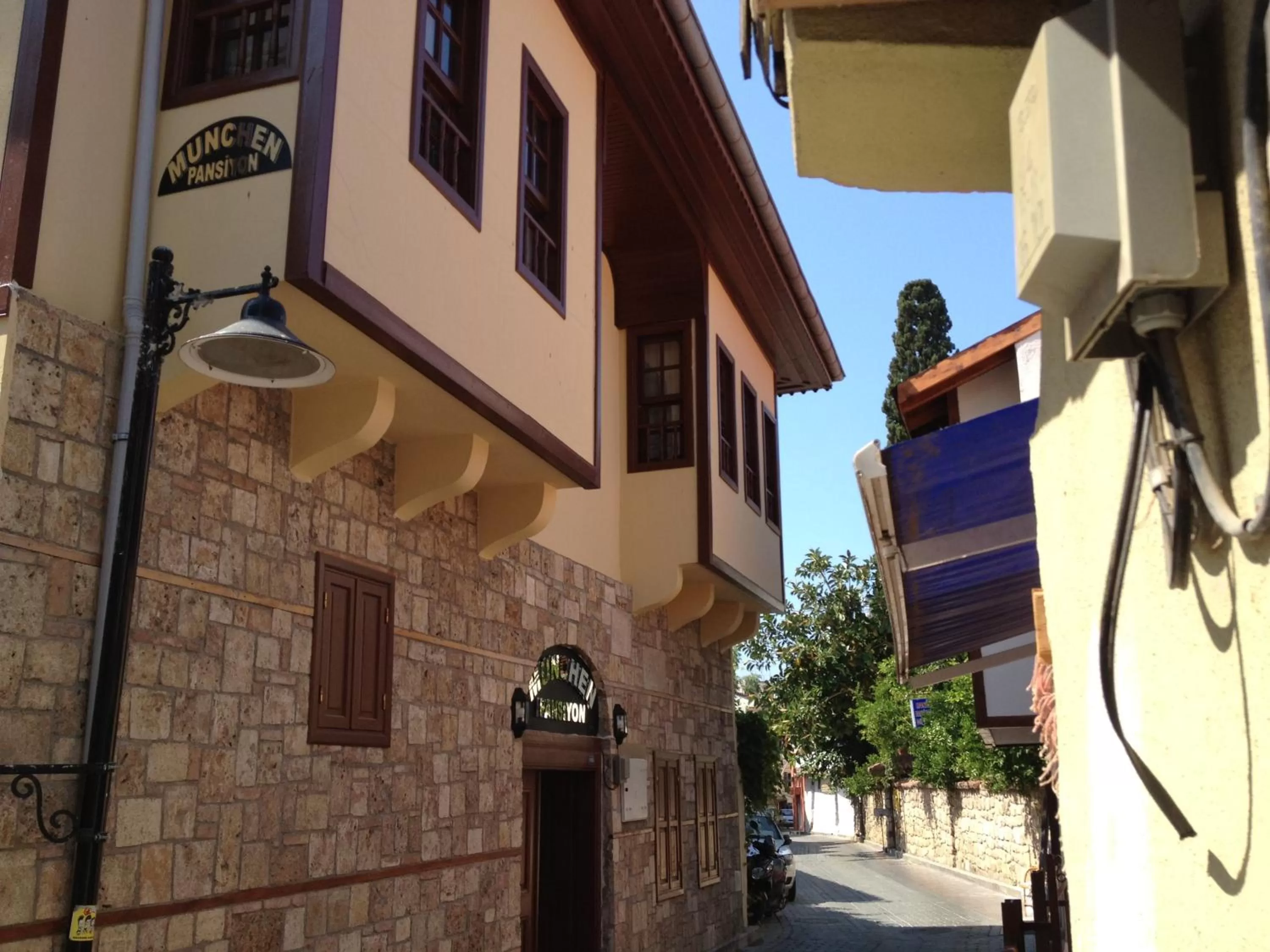 Property Building in Munchen Pension