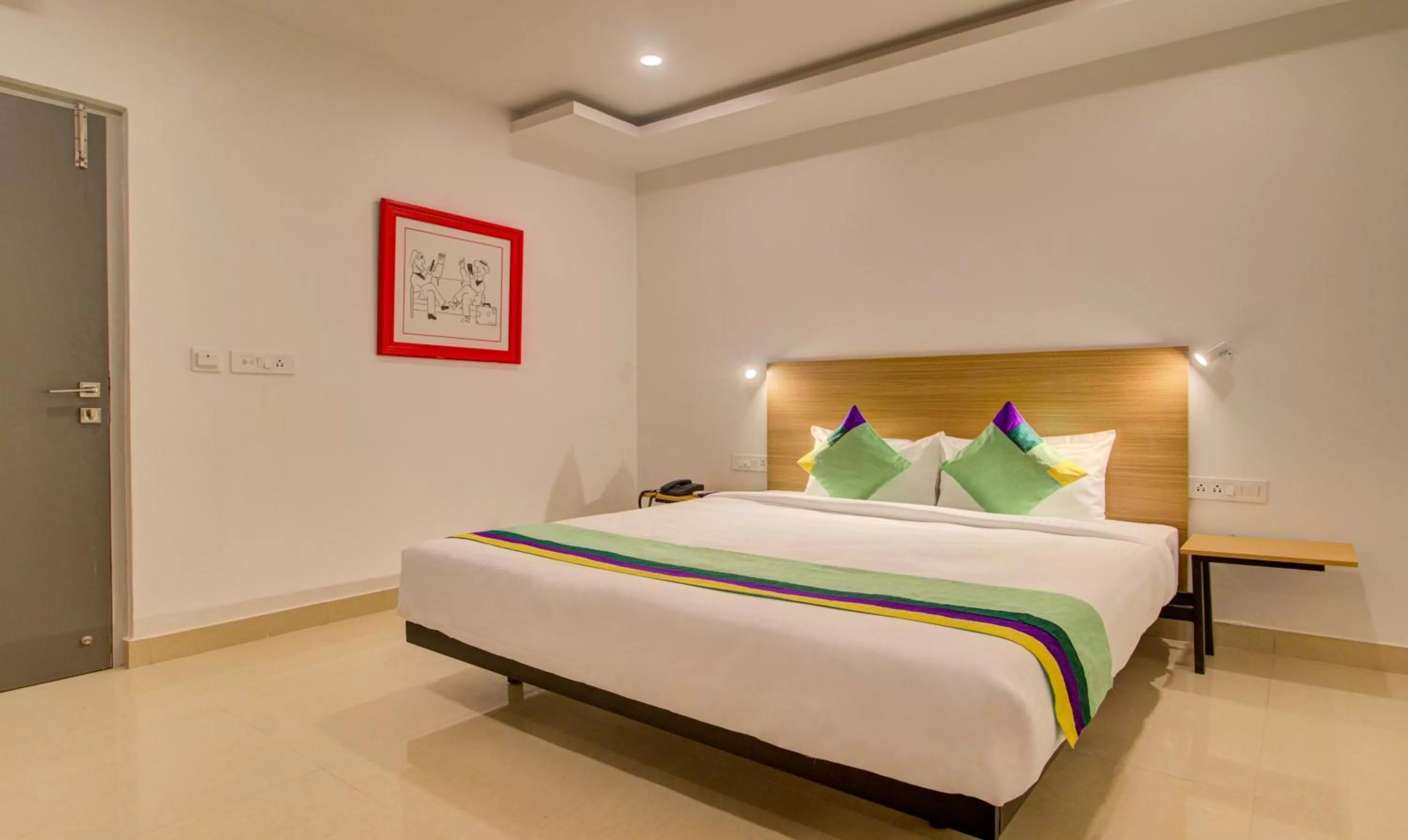 Photo of the whole room, Bed in Treebo De Alphabet Kondapur