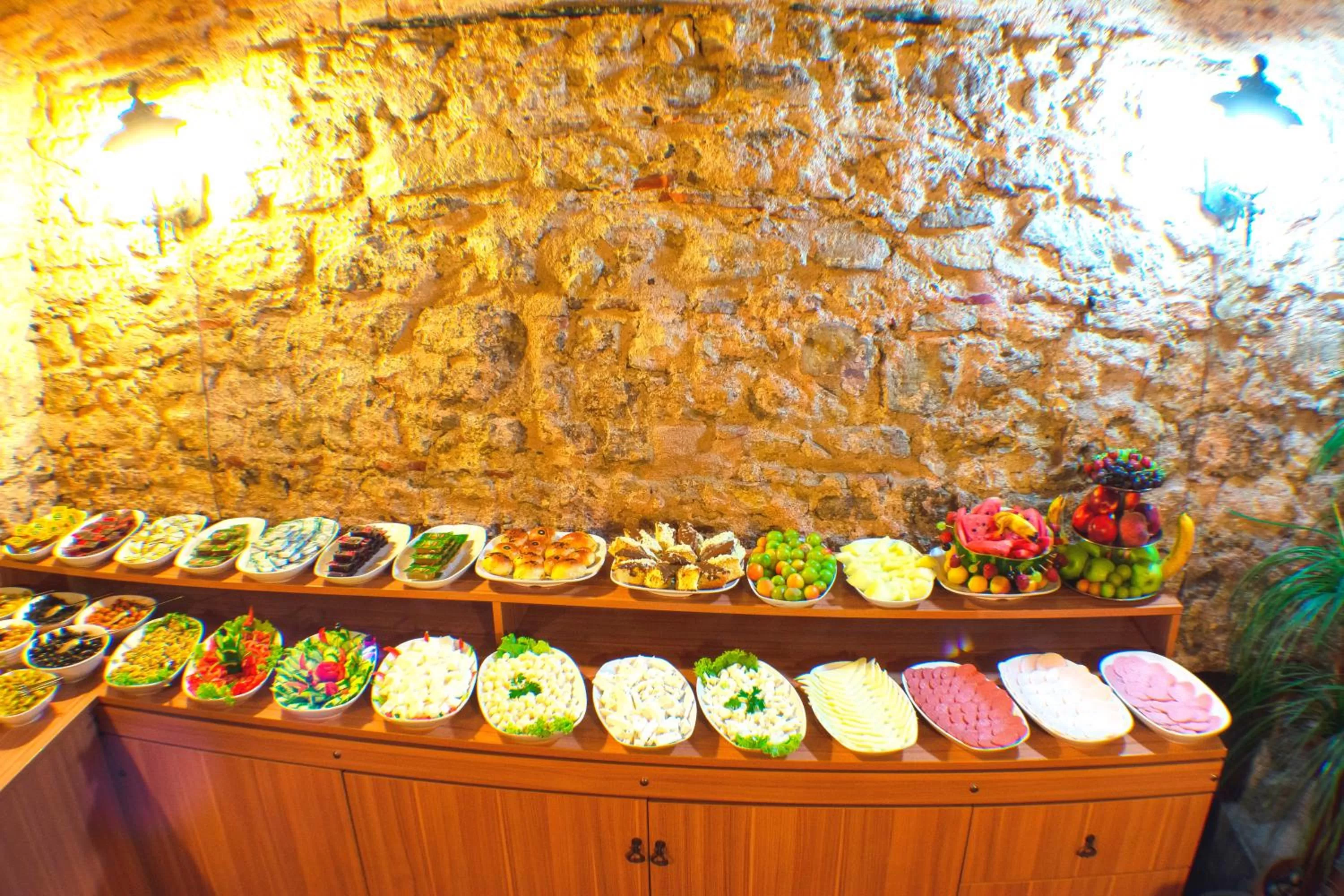 Food and drinks in Gedikpasa Family