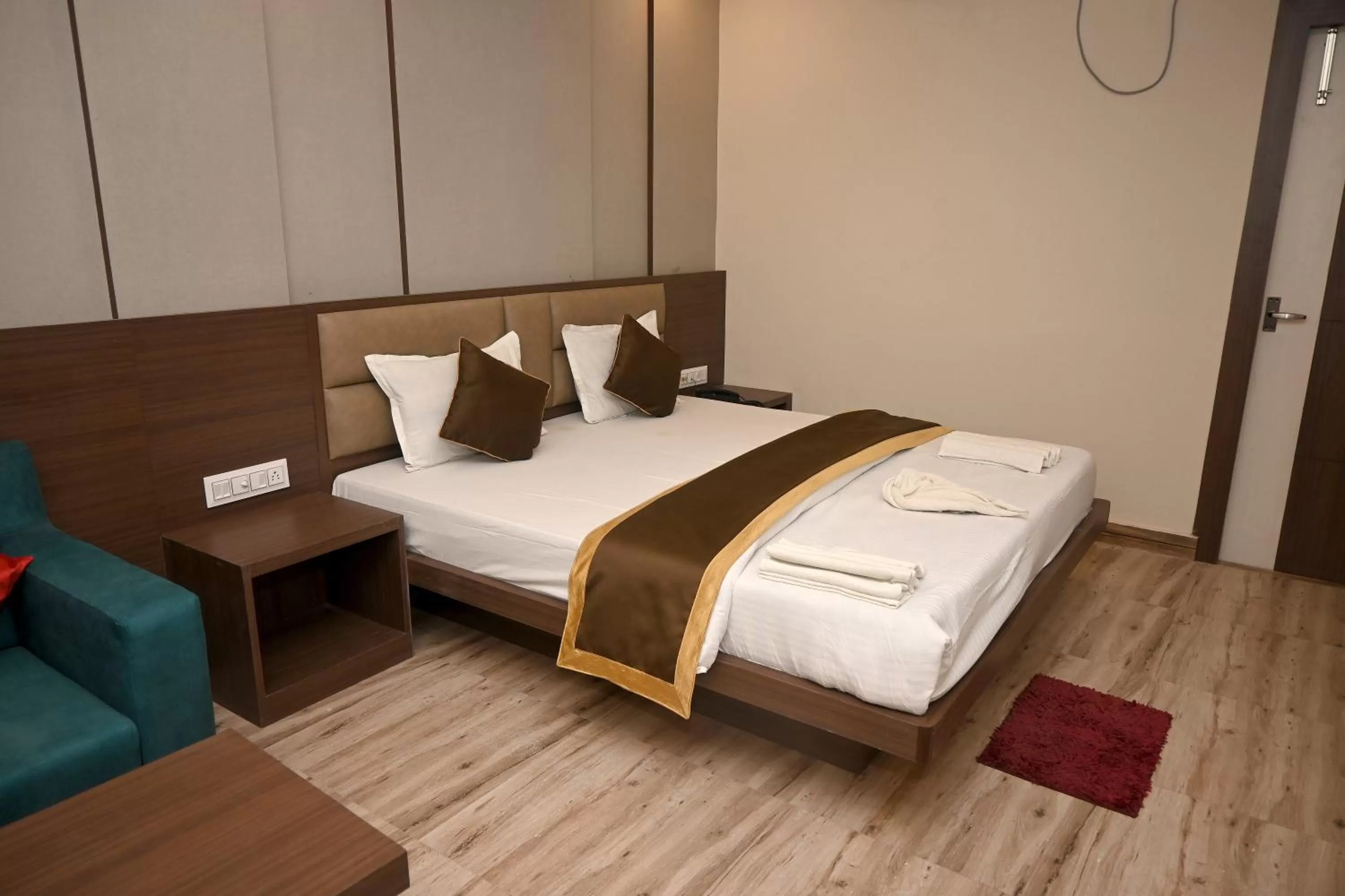 Bed in Royal Sea View