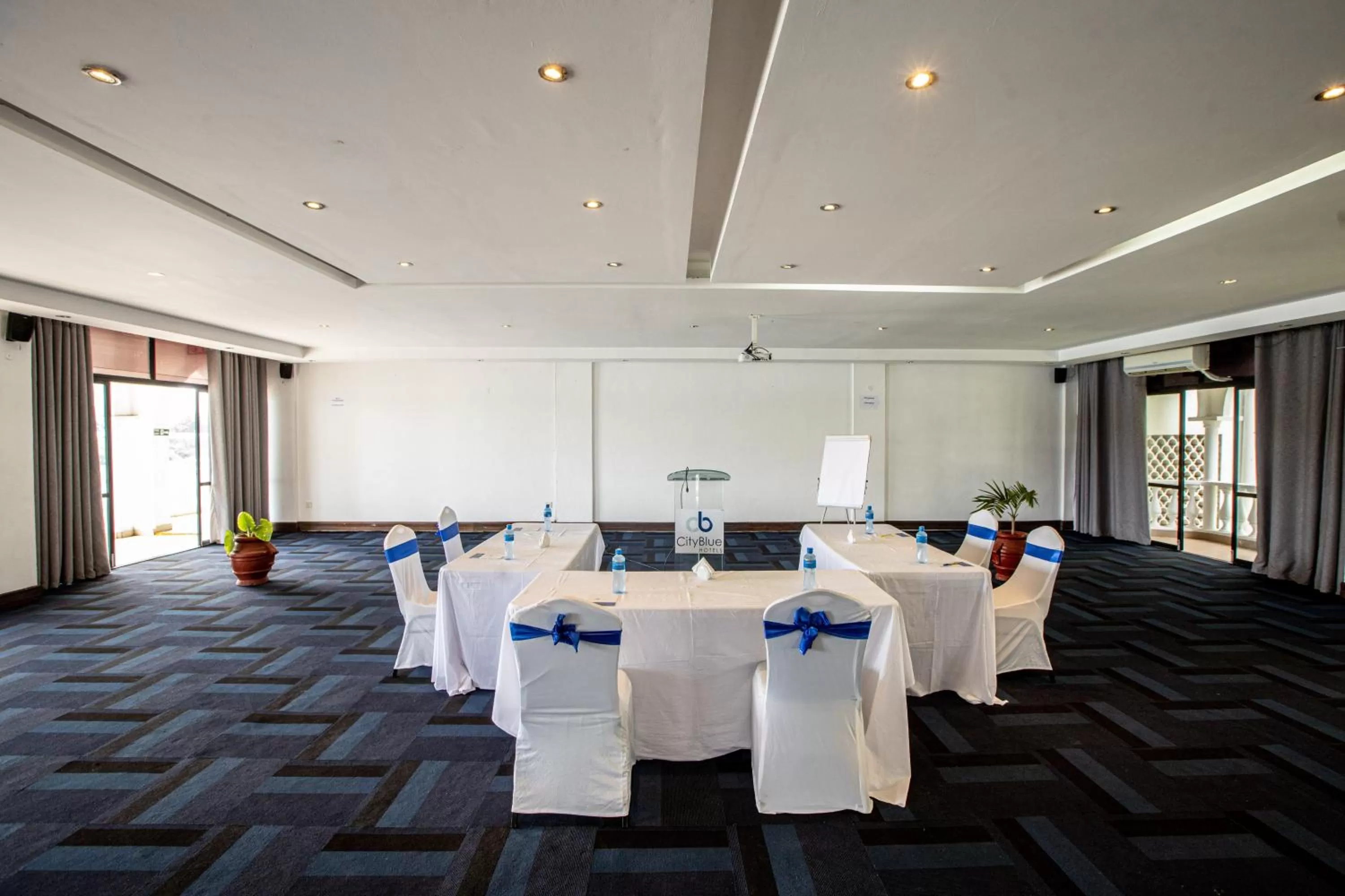 Meeting/conference room in CityBlue Creekside Hotel & Suites