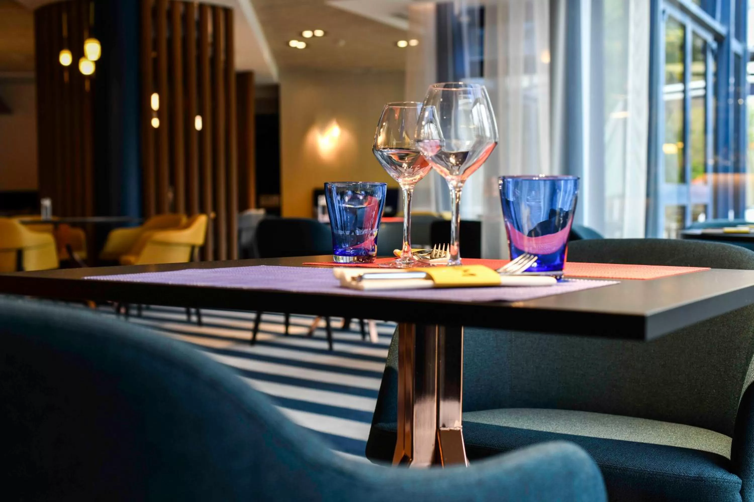 Restaurant/places to eat in Novotel La Rochelle Centre