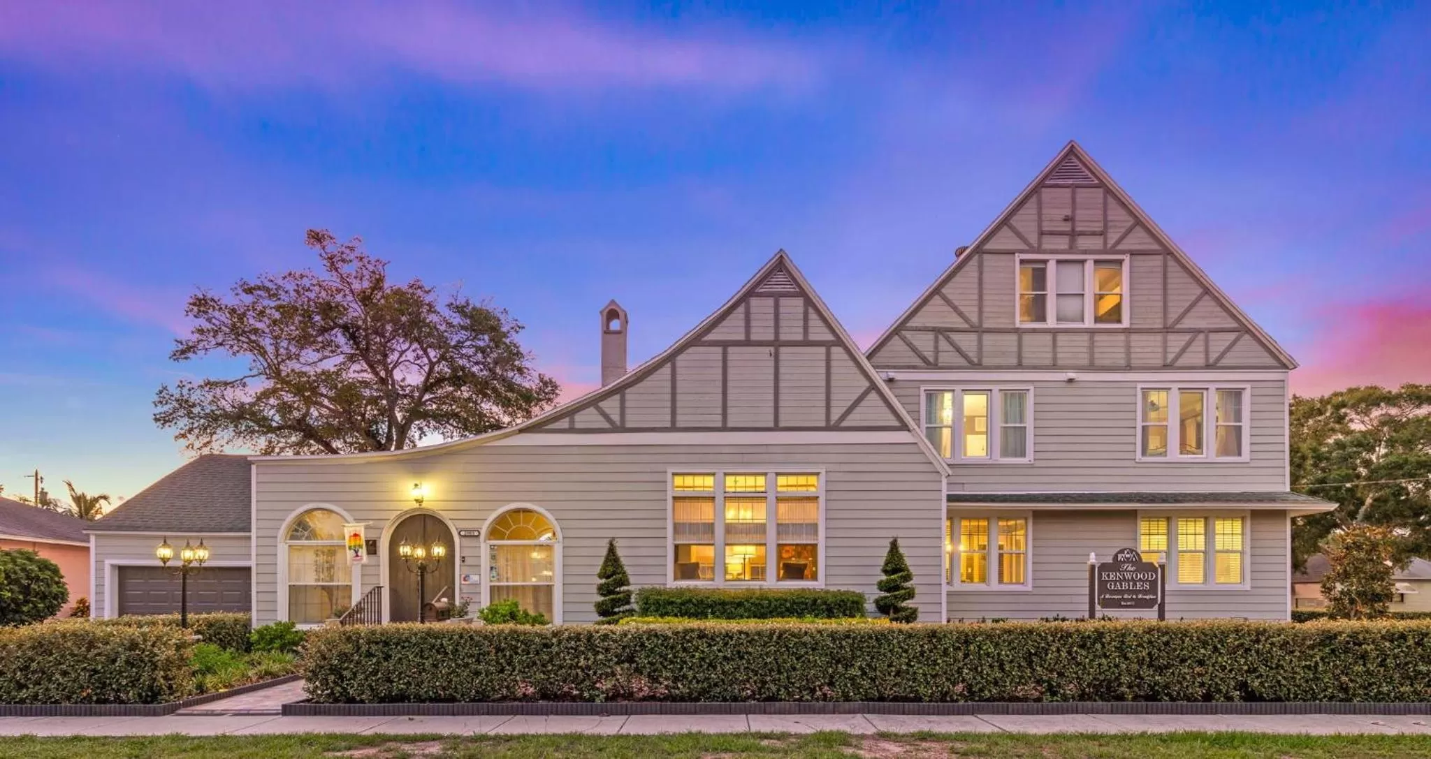 Property building in The Kenwood Gables Boutique B&B