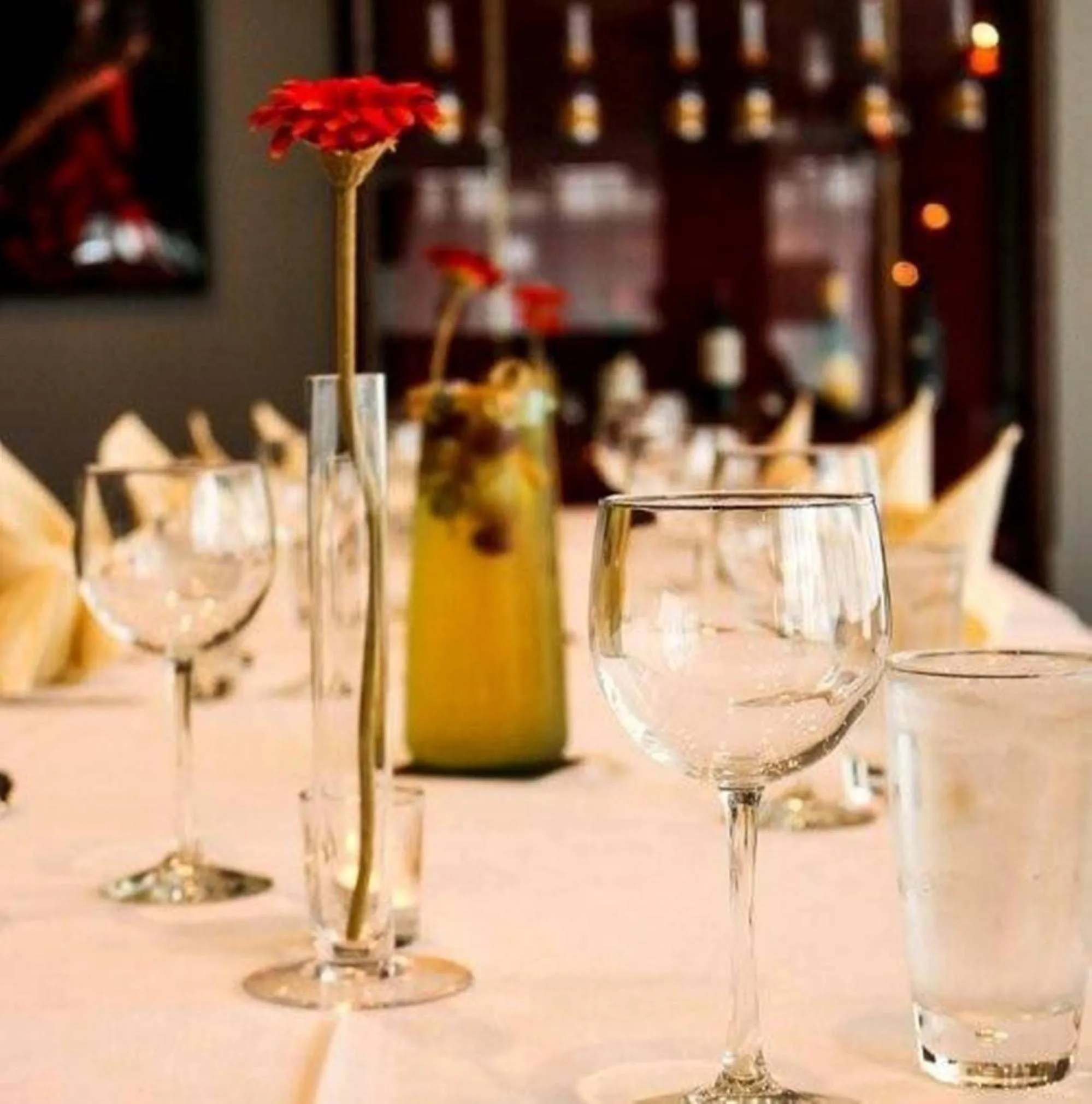 Restaurant/places to eat in The Avalon Hotel and Conference Center