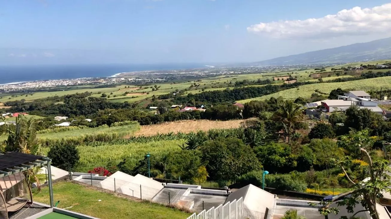 Bird's-eye View in Hôtel Le Soleil Couchant