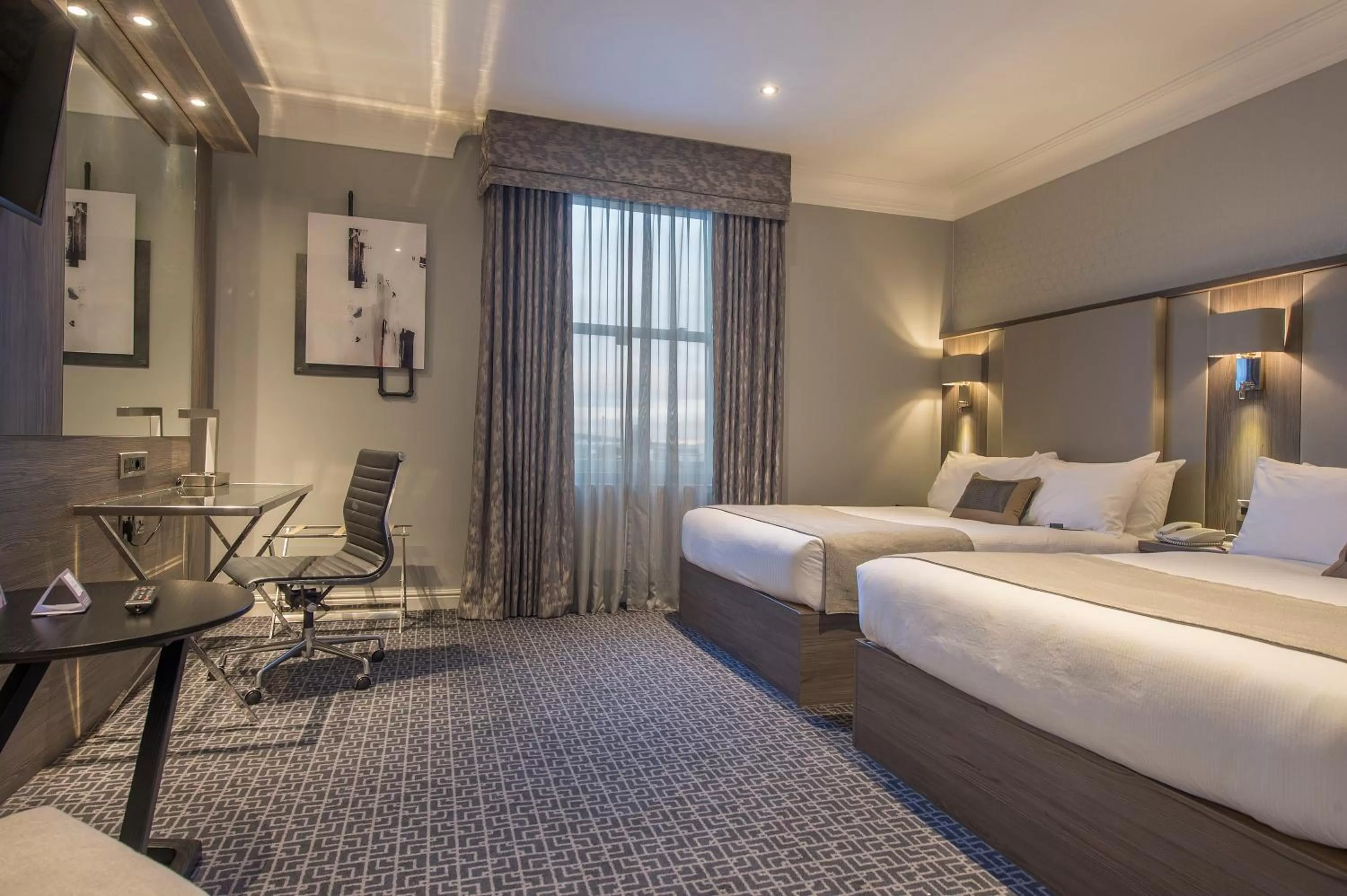 Photo of the whole room, Bed in Crowne Plaza Royal Victoria - Sheffield by IHG