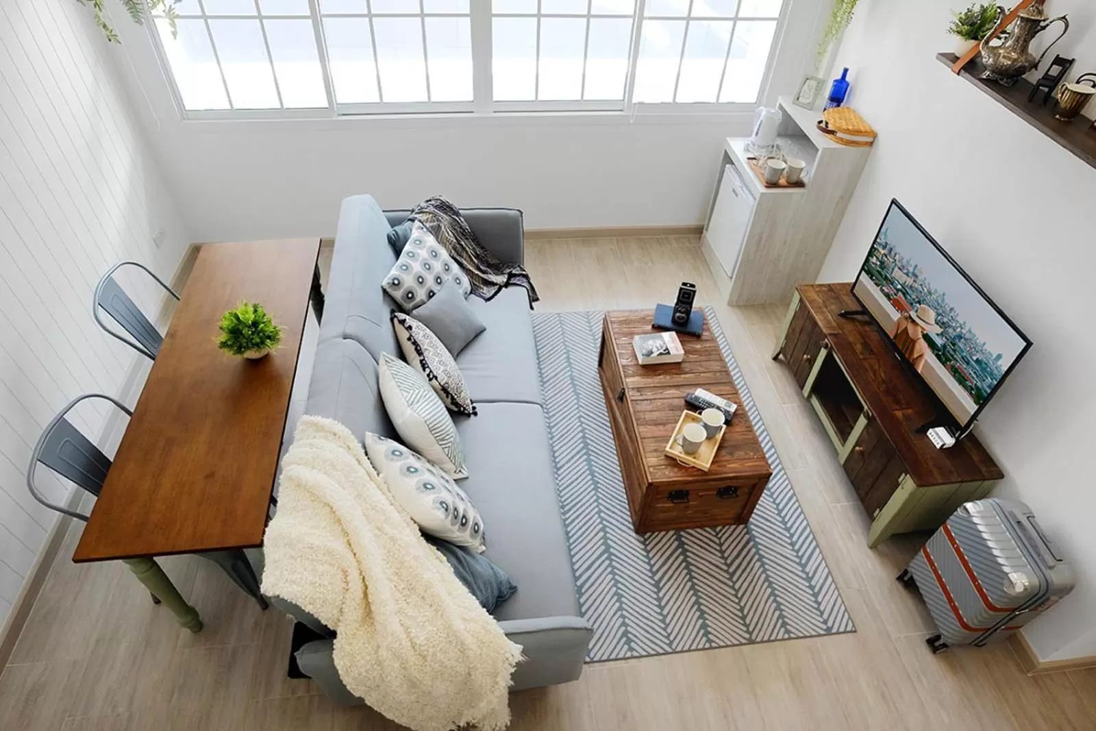 TV and multimedia in Hide and Seek Boutique Hometel