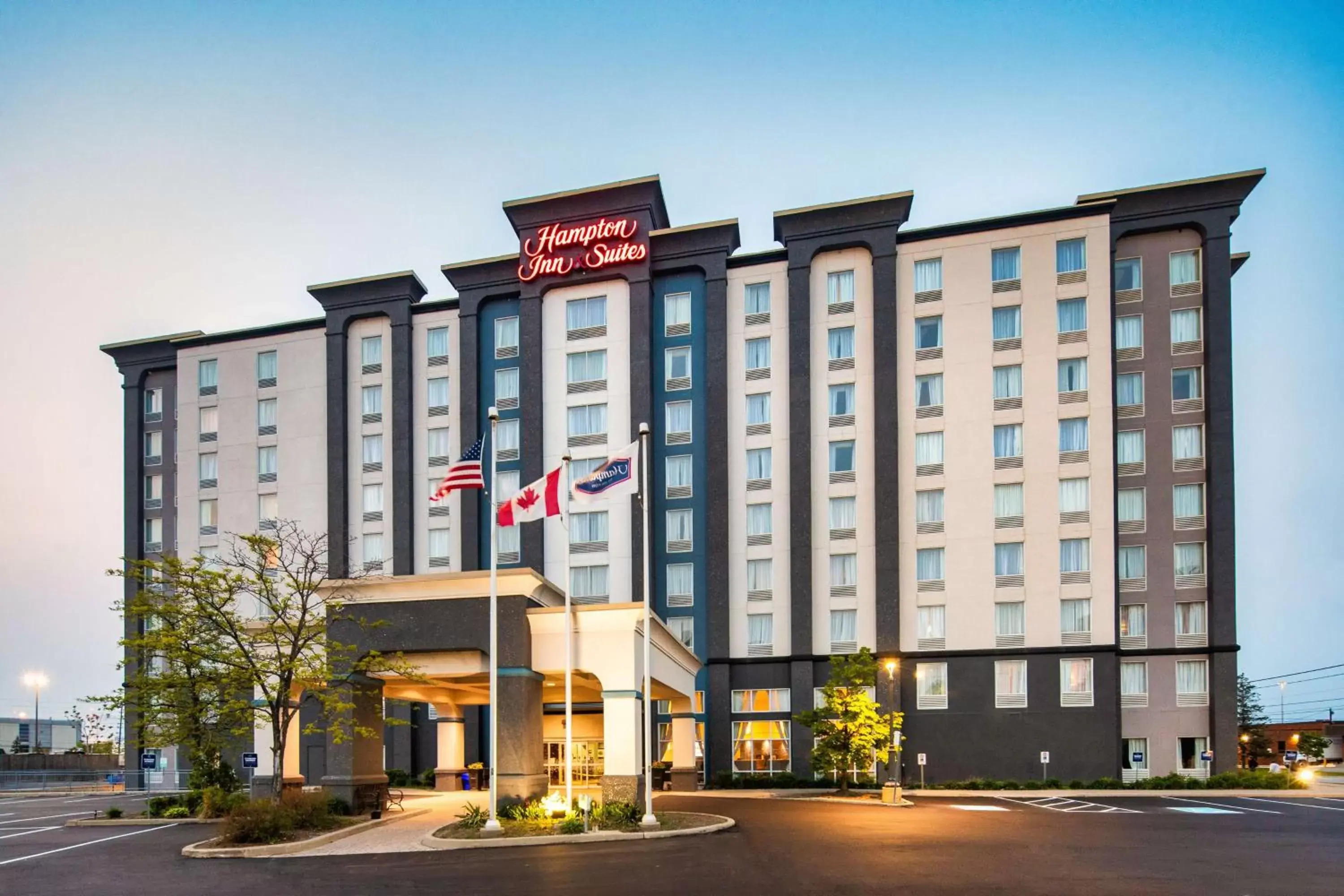 Hampton Inn & Suites by Hilton Toronto Airport Hampton Inn & Suites by Hilton Toronto Airport