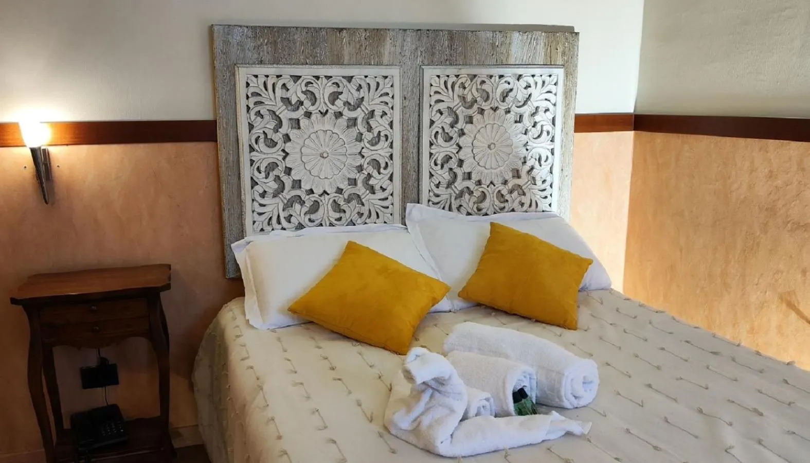 Bed in Hotel San Felice