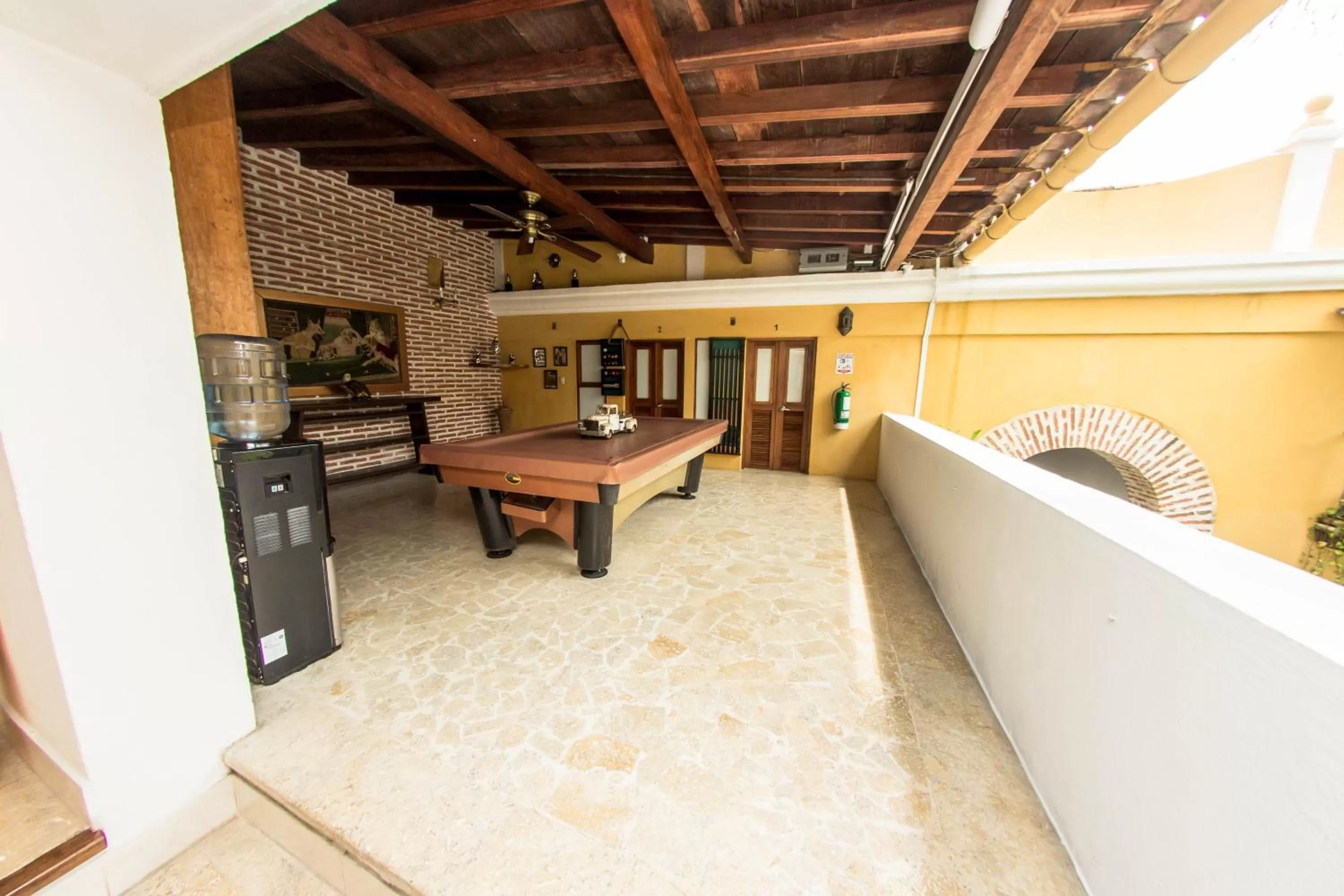 Billiard in Hotel Casa Gloria Boutique