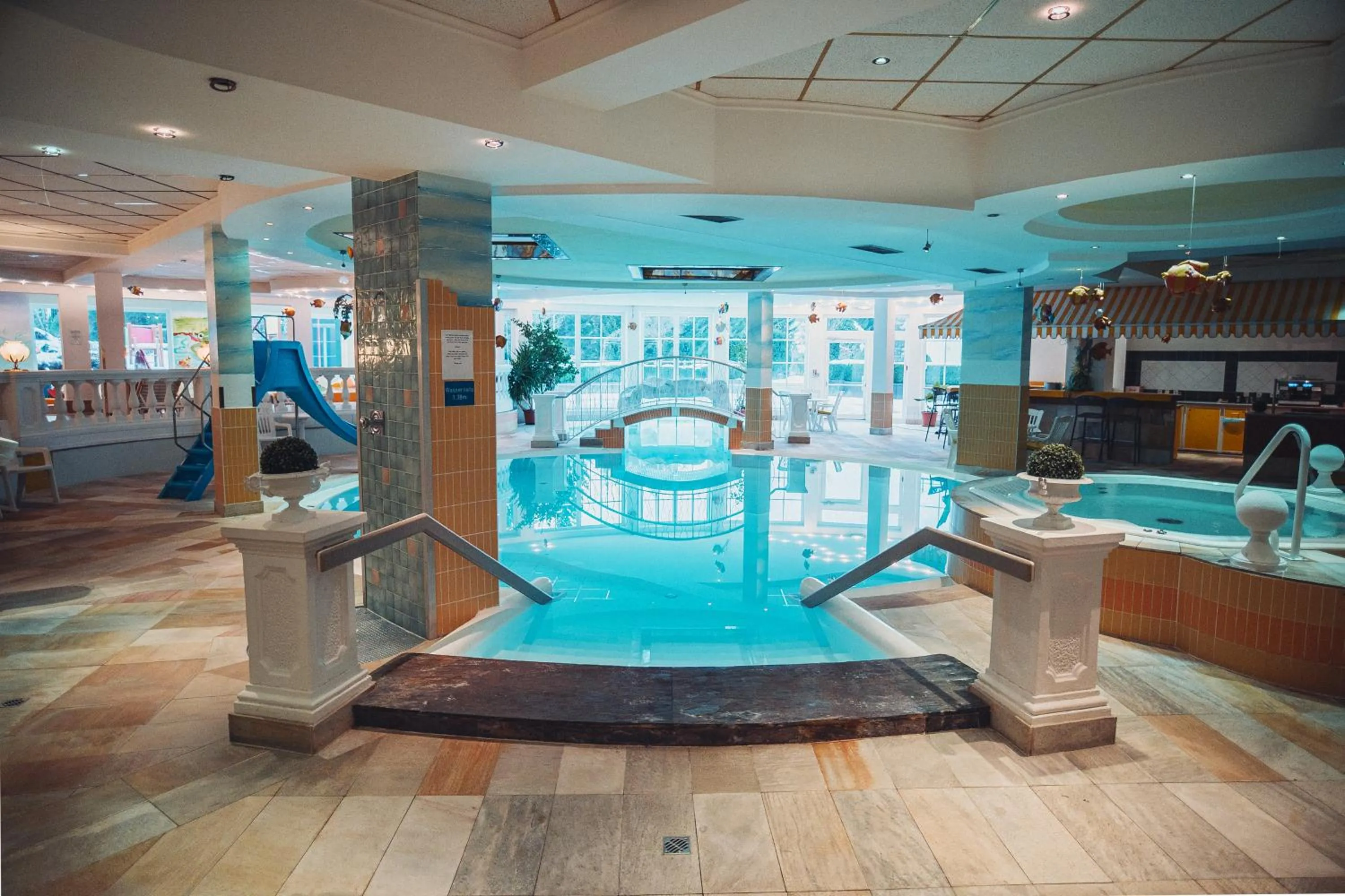 Swimming pool in Alpenpark Resort Superior