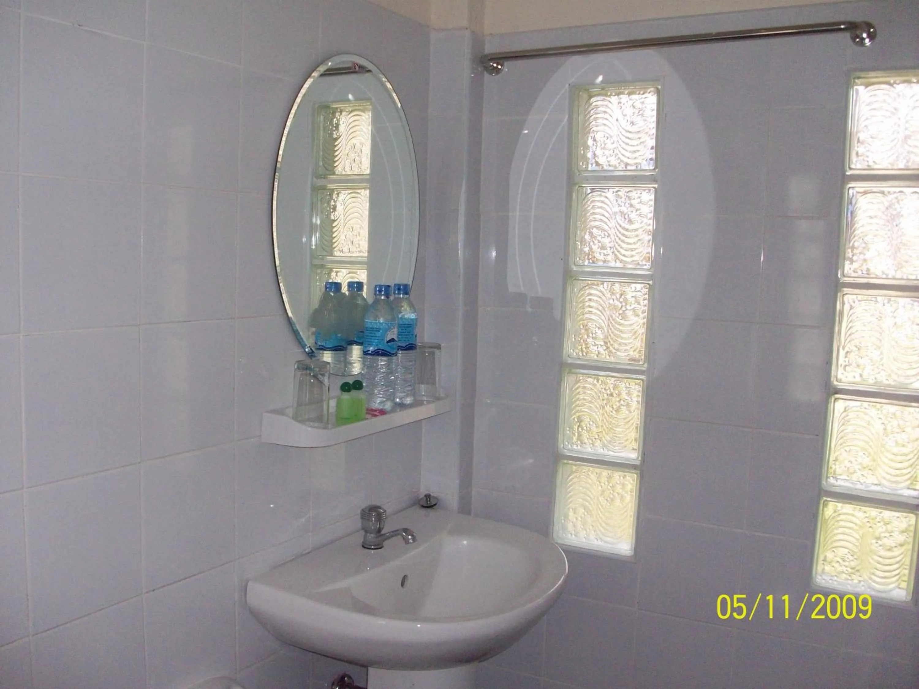 Bathroom in Moonwalk Lanta Resort