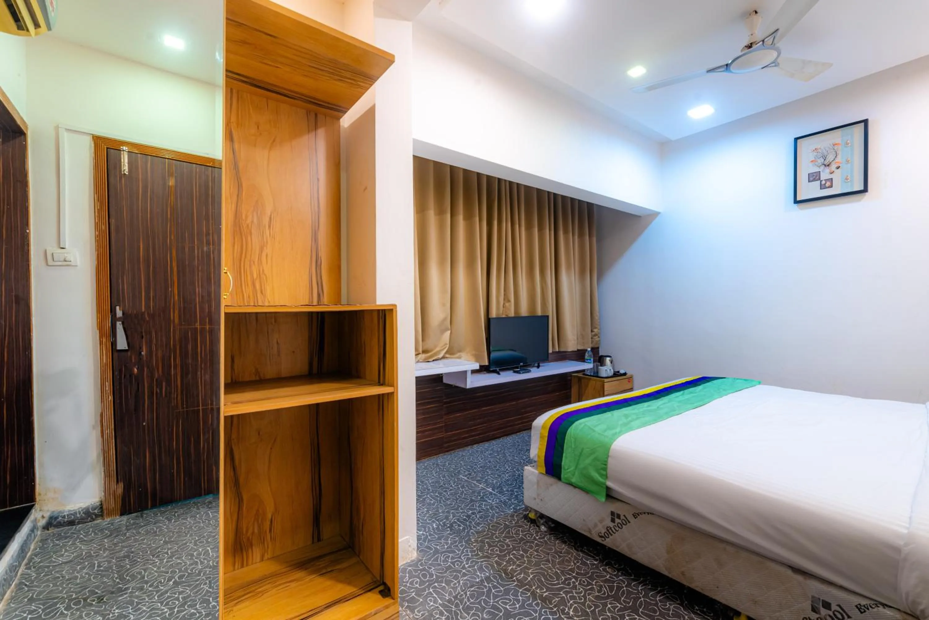 Bed in Treebo Trend Spring Brooks - Koregaon Park