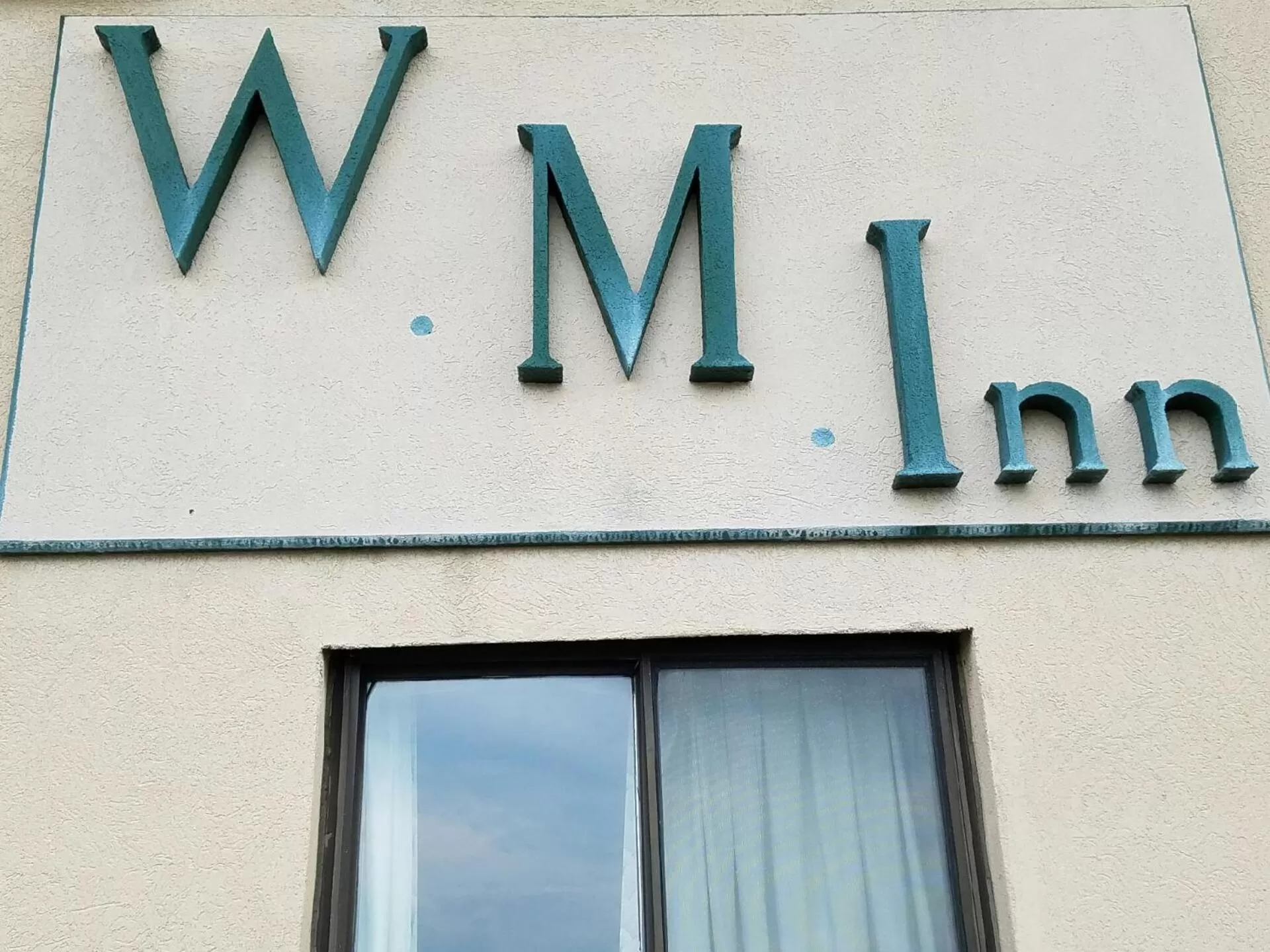 Property building in Woonsocket Motor Inn