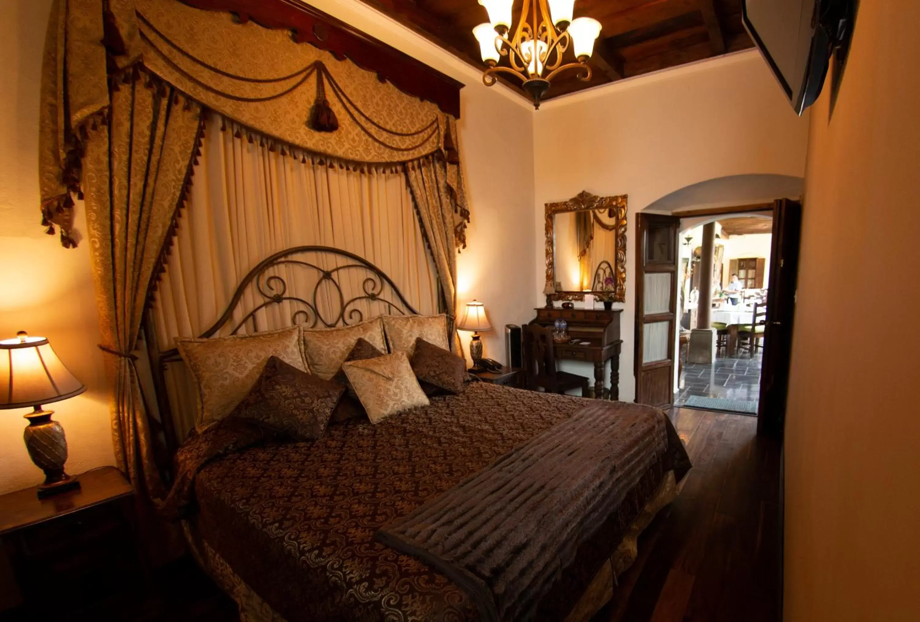 Superior Room, 1 King Bed in Hotel La Catedral Superior Room, 1 King Bed in Hotel La Catedral