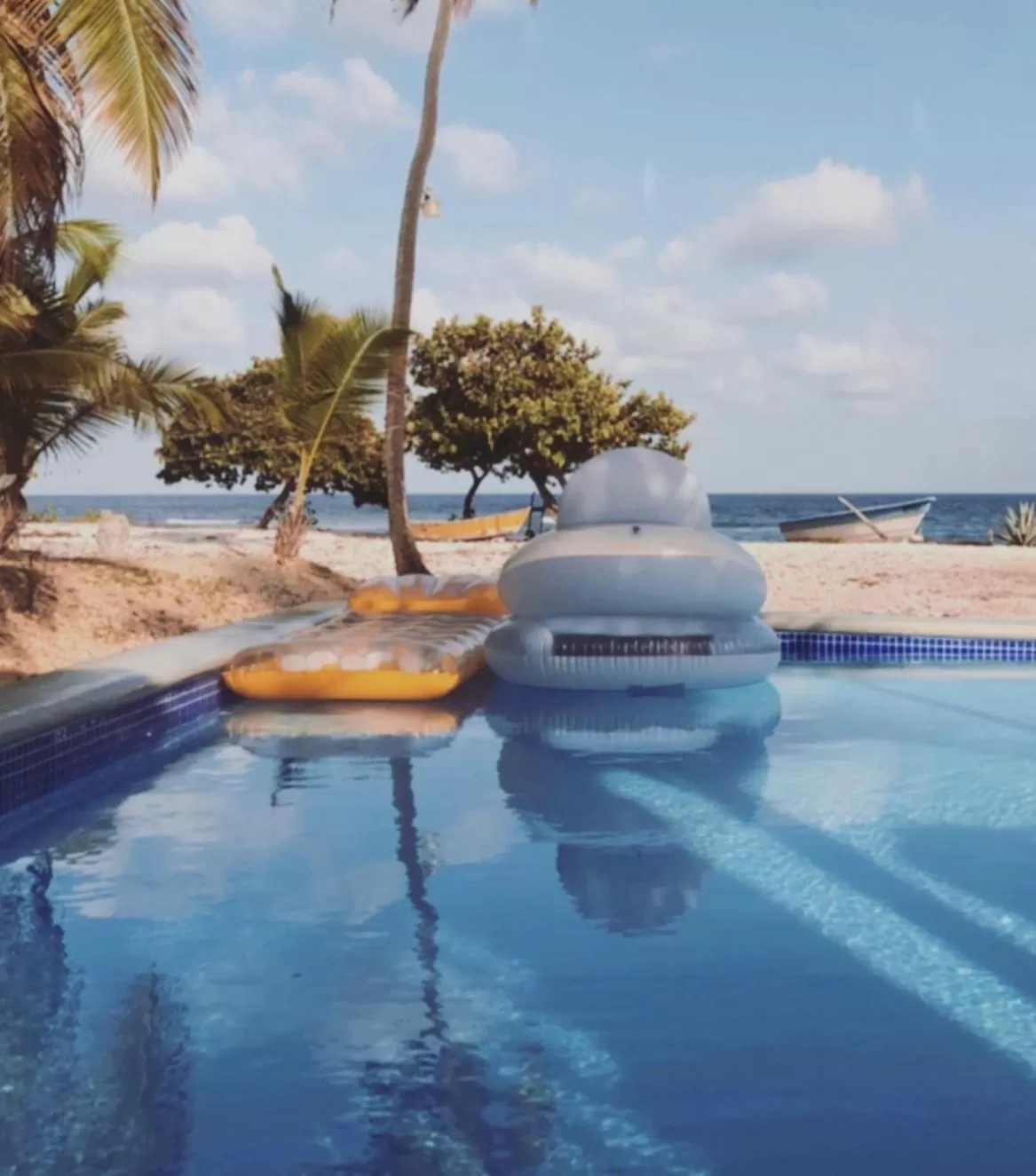 Swimming Pool in Hotel Al Mare