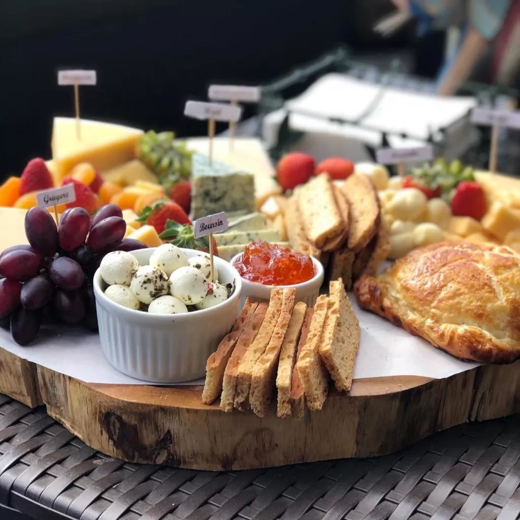 Restaurant/places to eat in Pousada das Lavandas