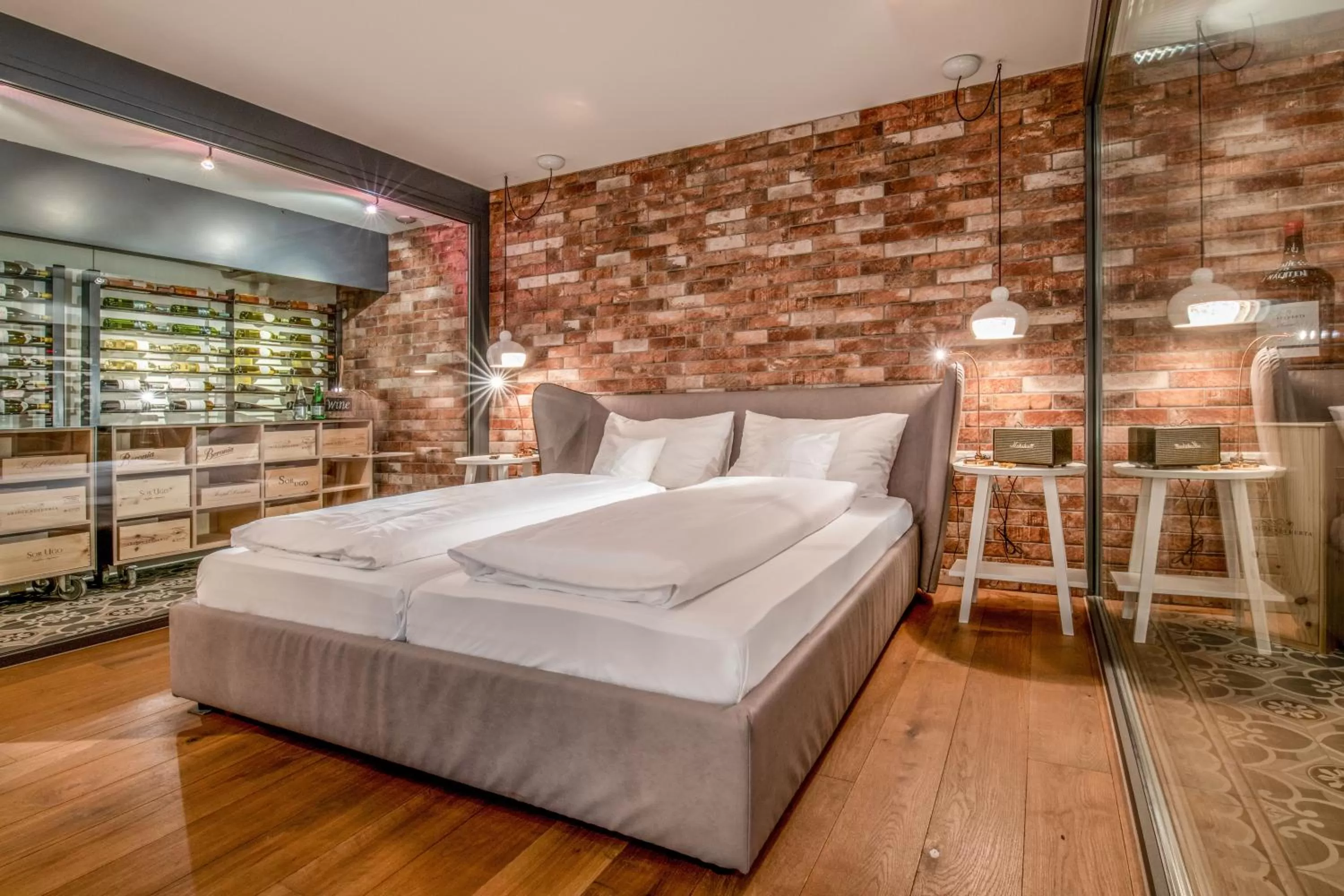 Bedroom, Bed in Hirschen Erlinsbach Swiss Quality