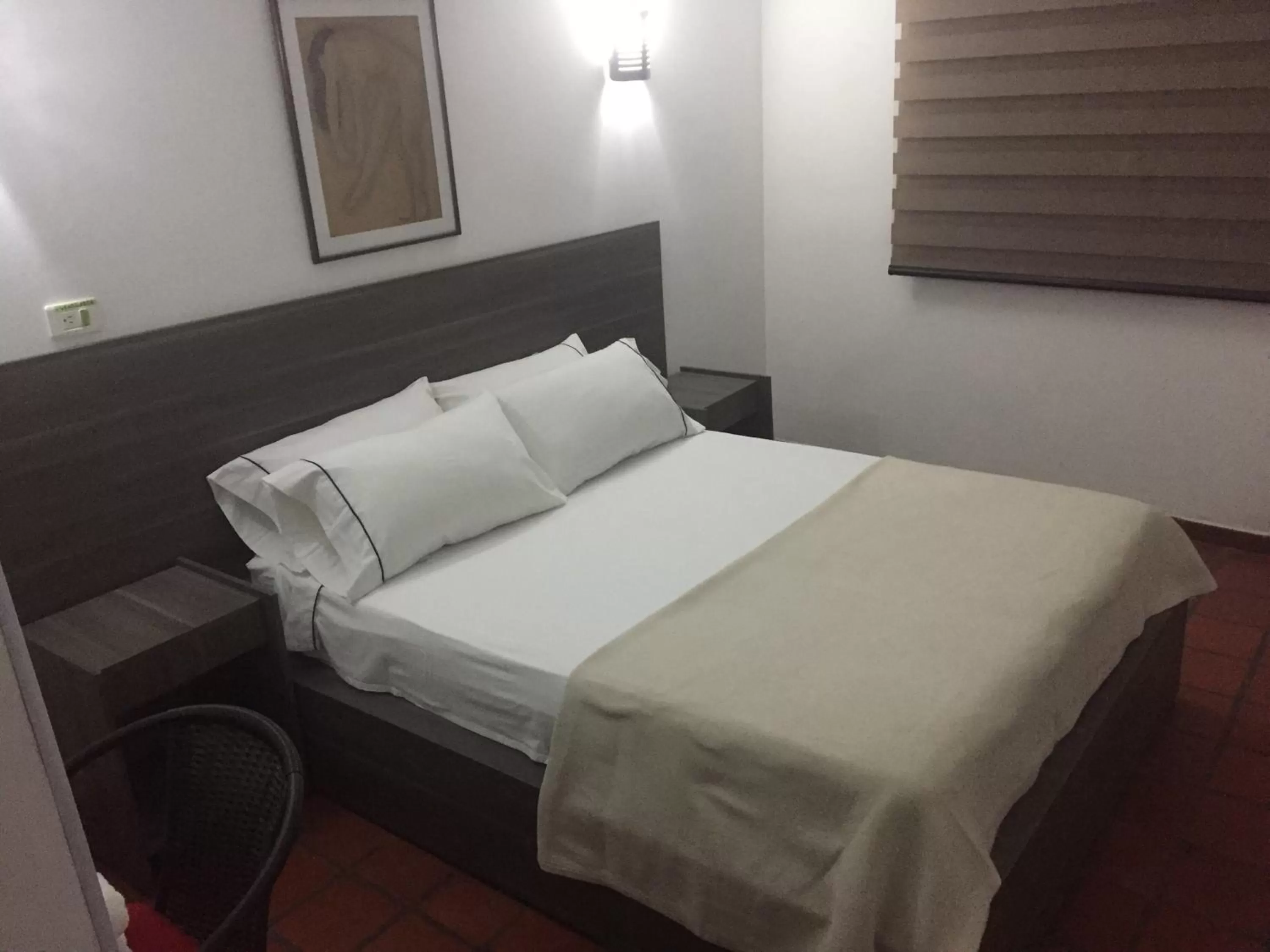 Bedroom, Bed in Hotel 42 Avenida