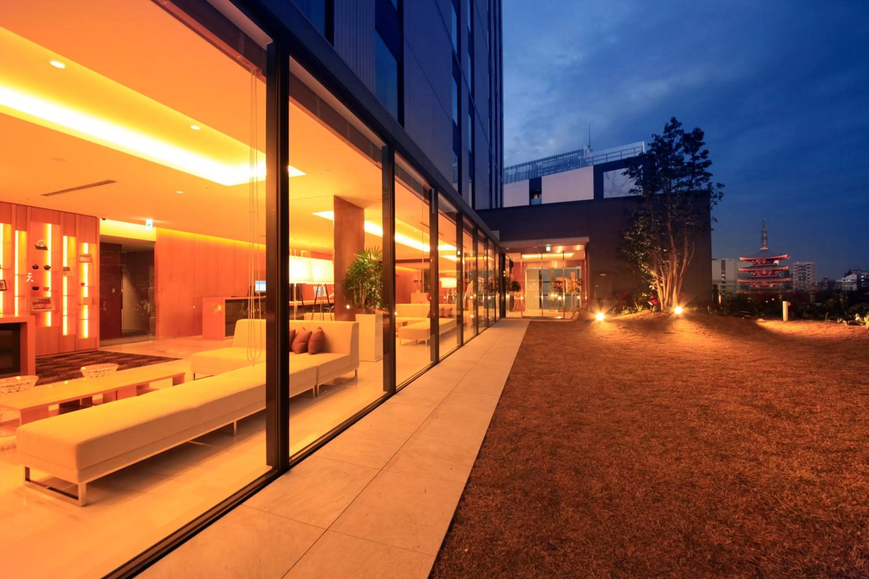 Balcony/Terrace, Bed in Richmond Hotel Premier Asakusa International