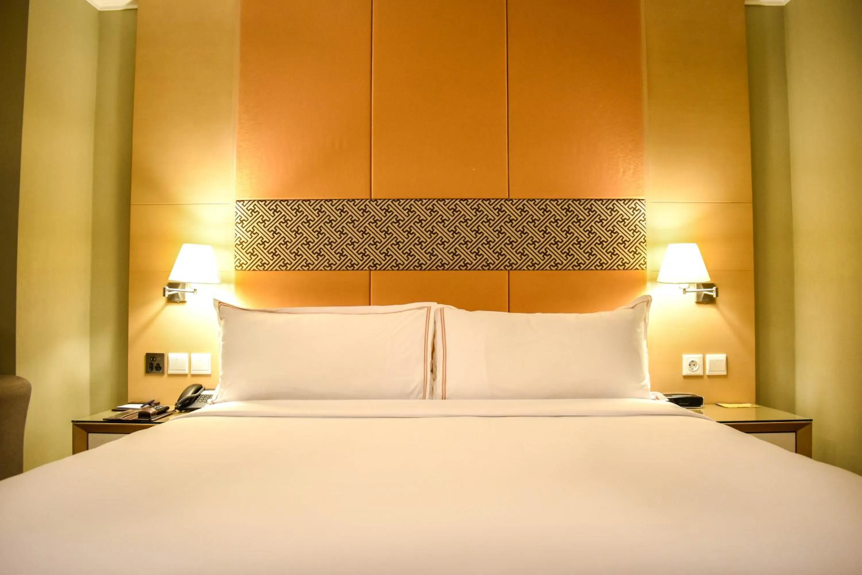 Bed in All Sedayu Hotel Kelapa Gading