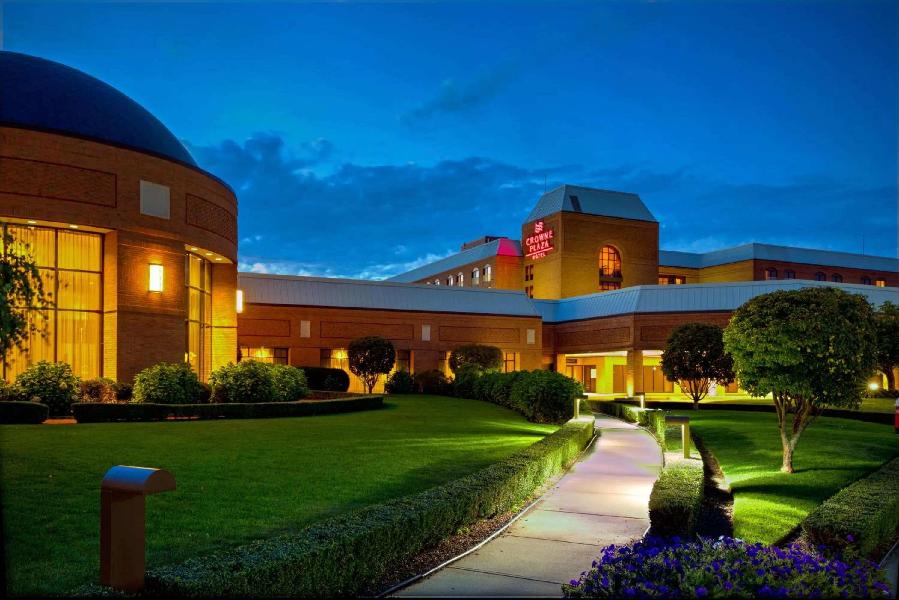 Property building in Crowne Plaza Providence-Warwick (Airport) by IHG