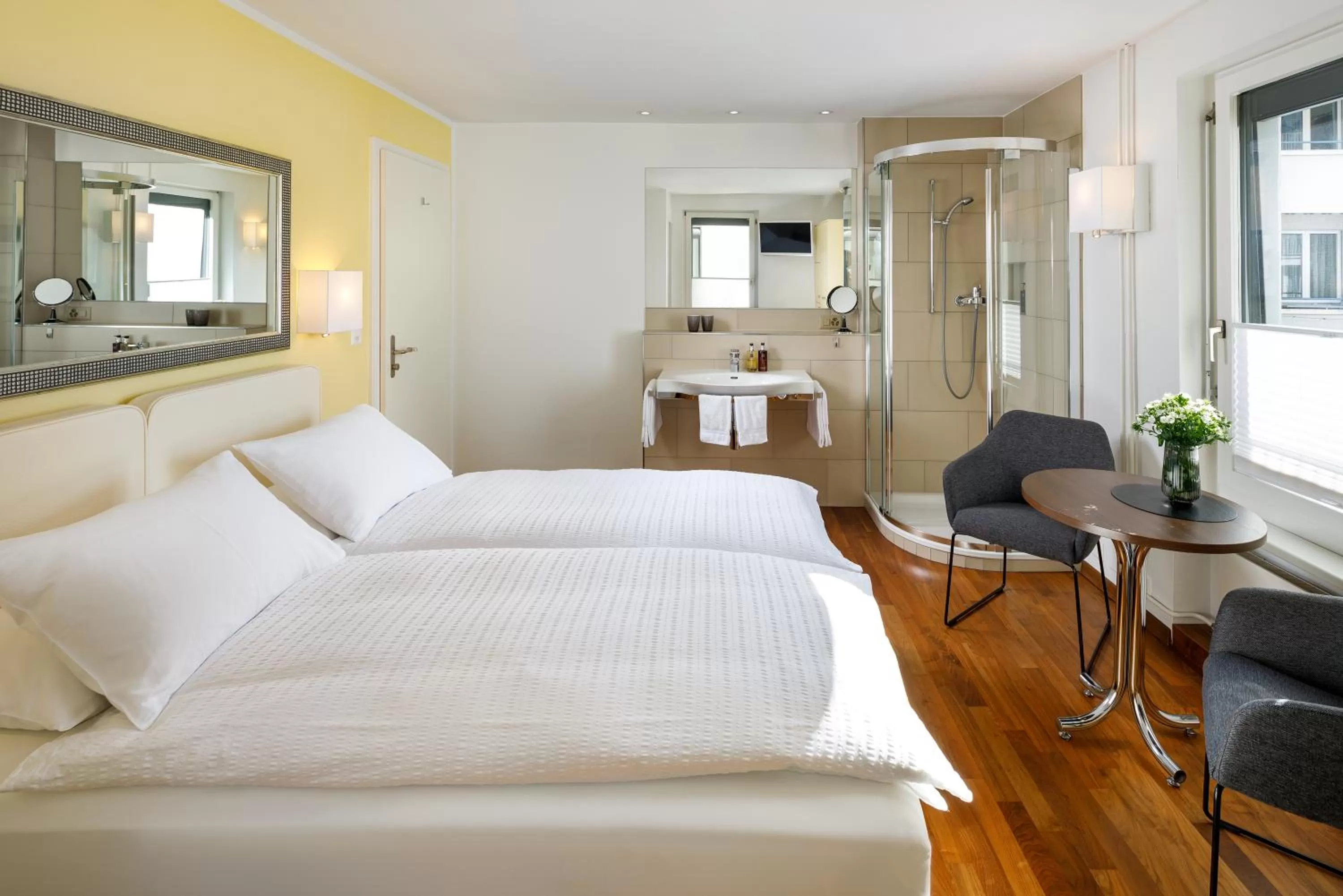 Photo of the whole room, Bed in Aparthotel Familie Hugenschmidt