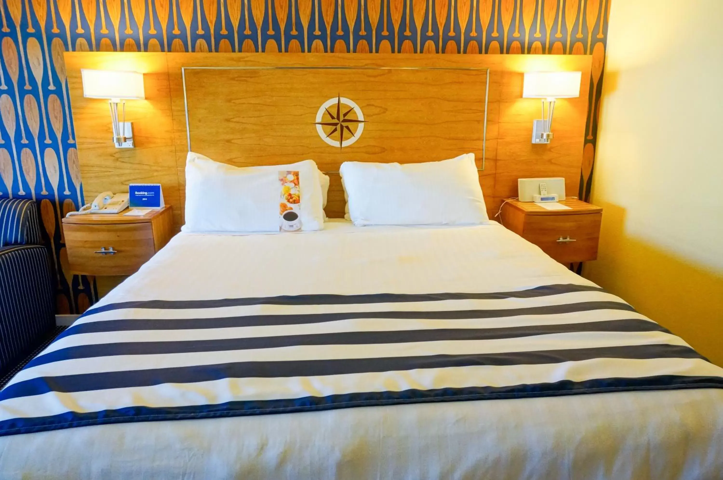 Queen Room in Waterfront Hotel, part of JdV by Hyatt Queen Room in Waterfront Hotel, part of JdV by Hyatt