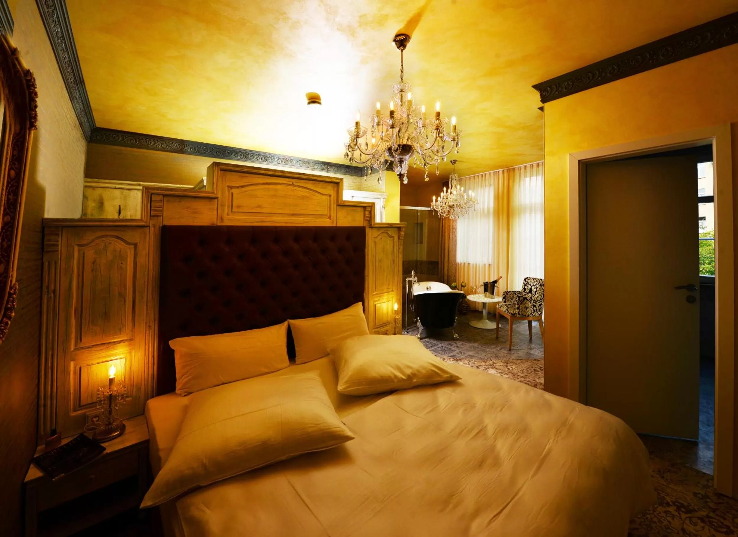 Photo of the whole room, Bed in MOMENTS Boutique Hotel