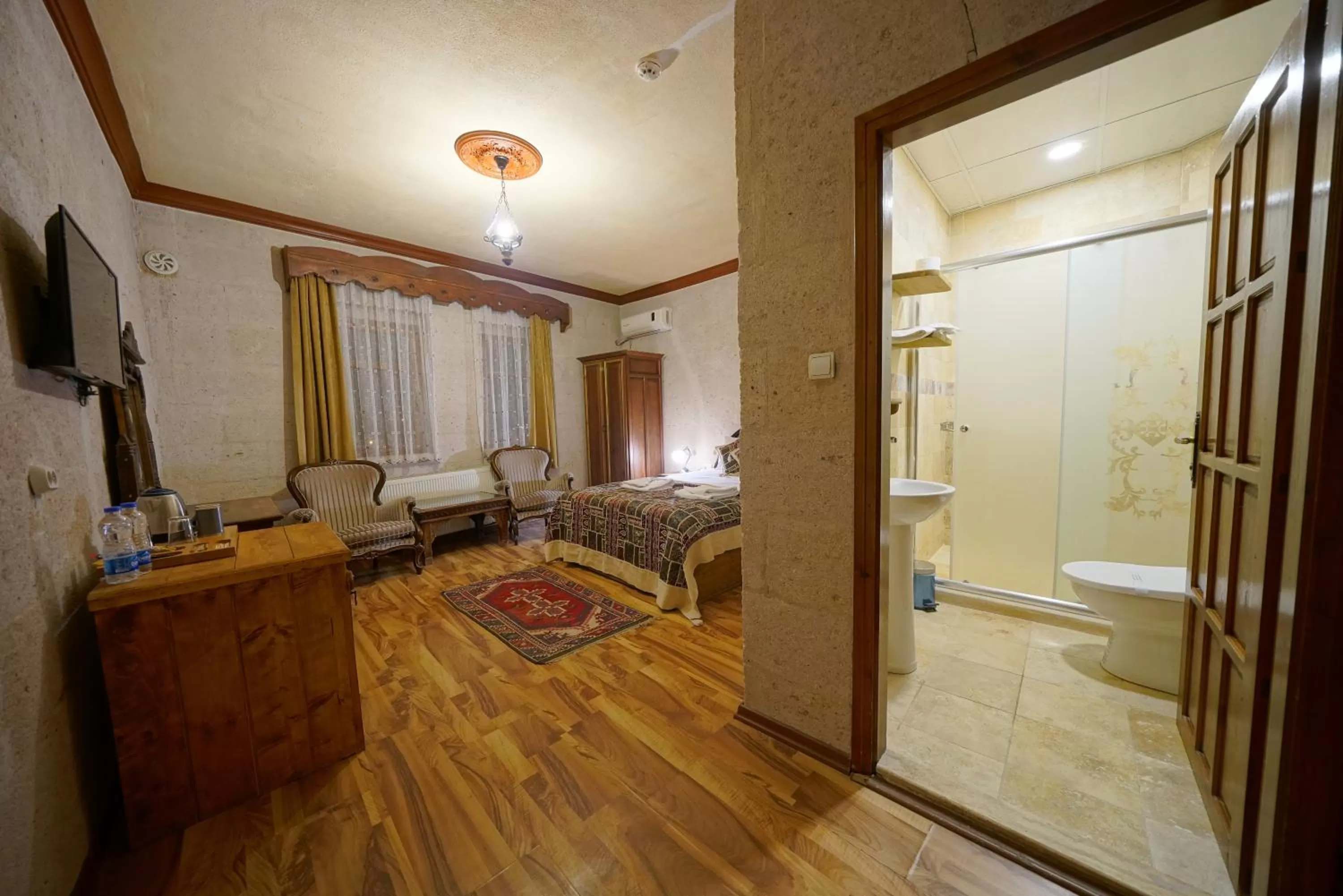 Massage in Arch Palace