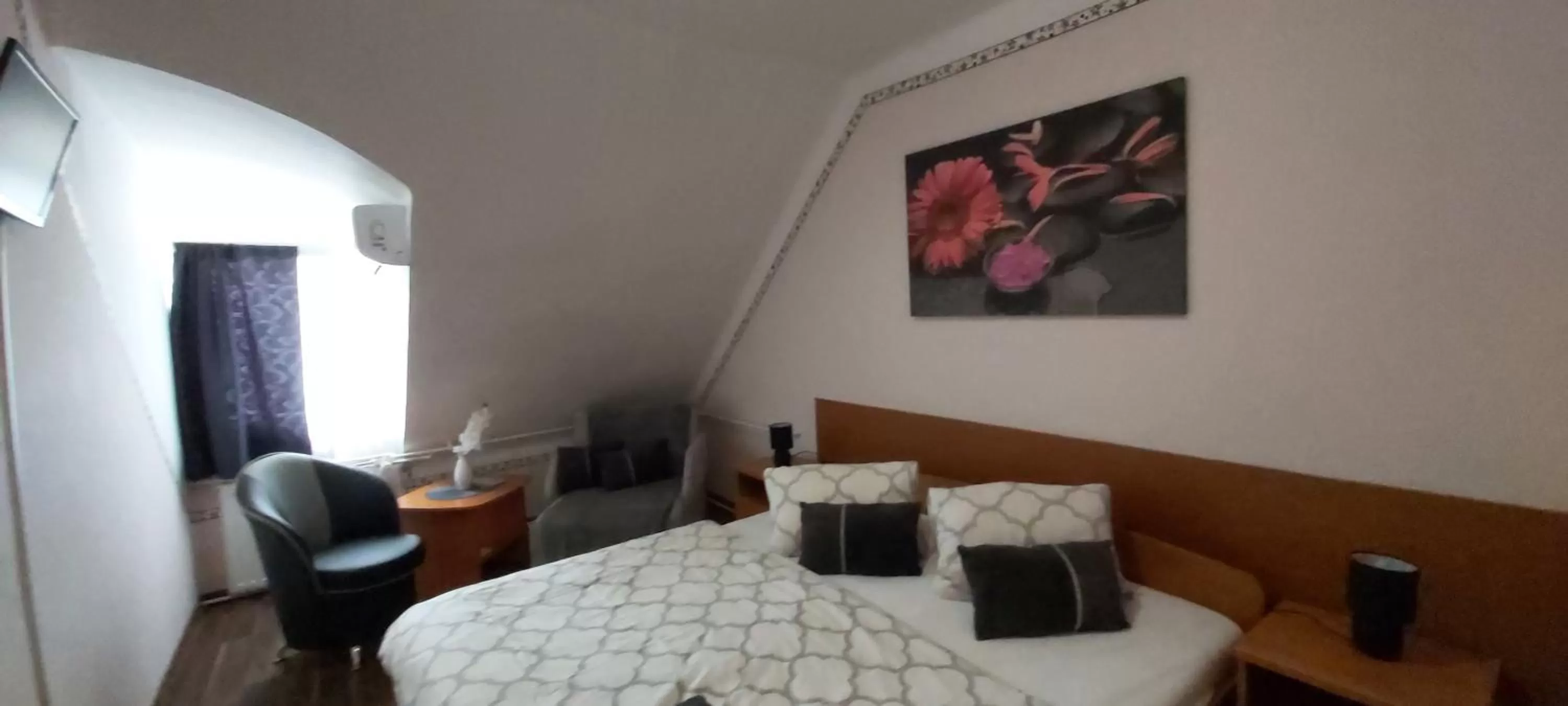 Romantik Étterem - Panzió