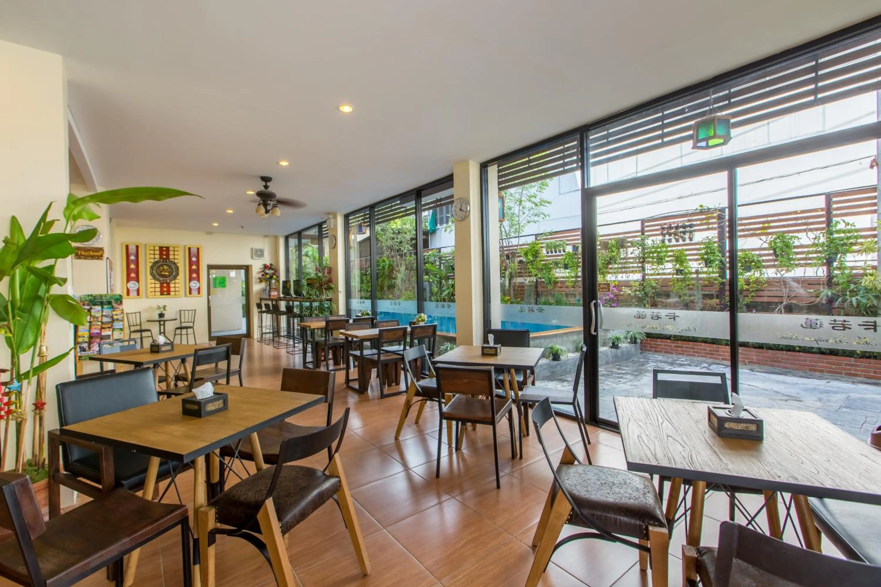 Lobby or reception in Chiang Mai Waroros Boutique Hotel