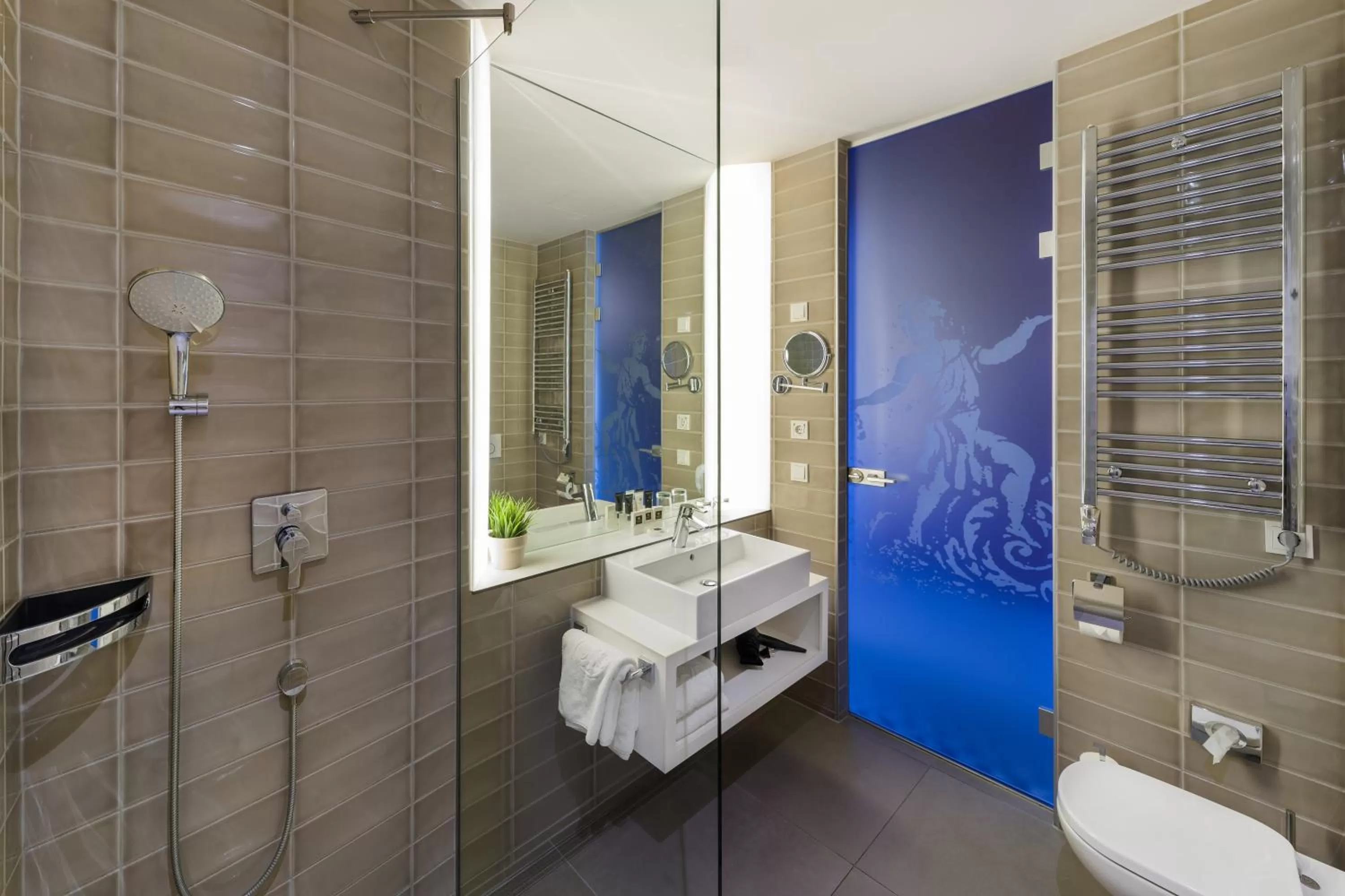 Bathroom in Hotel Moments Budapest by Continental Group
